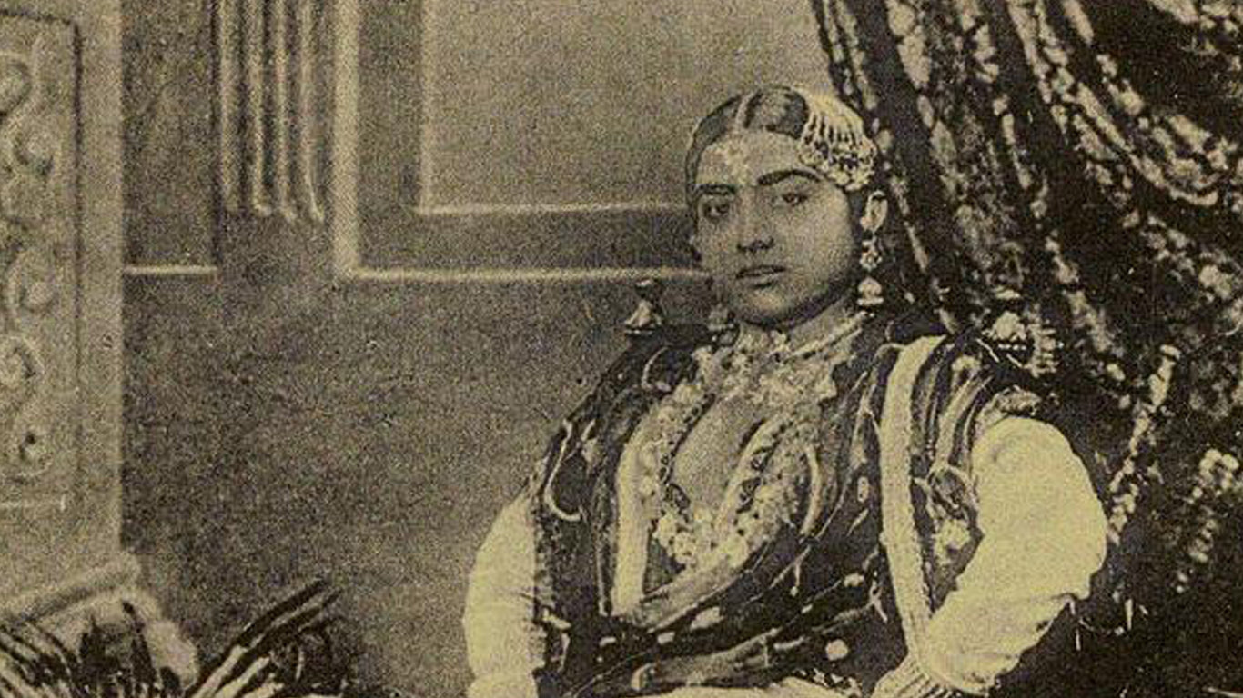 Gauhar Jaan Old Portrait Photo