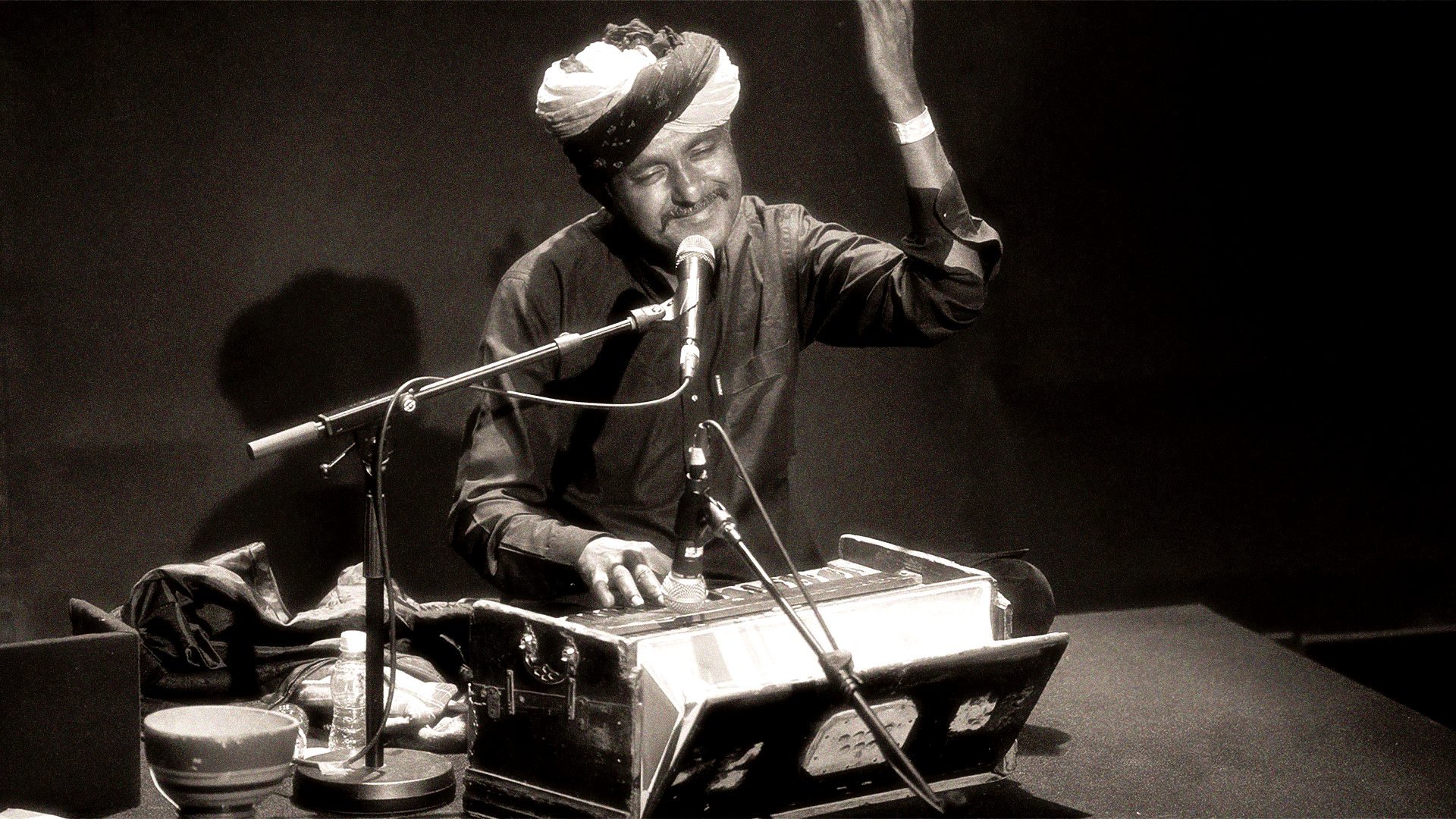 Barmer Boys' Lead Vocalist Mangey Khan Dies At 49