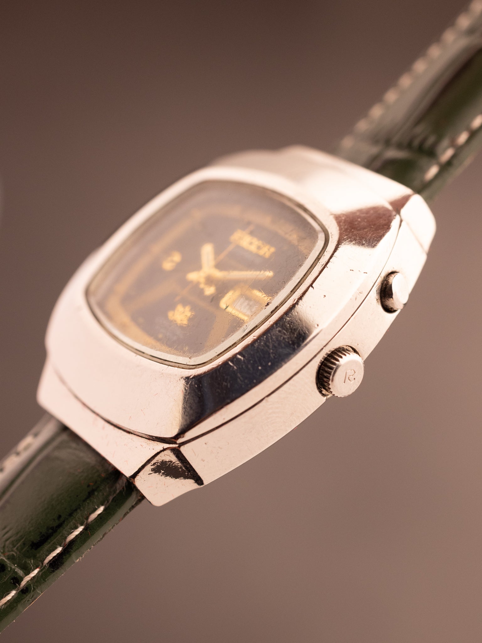 Ricoh Crystal Cusion Green Gold Symmetrical Dial (Ref. 061552) (37mm; Automatic) Rare