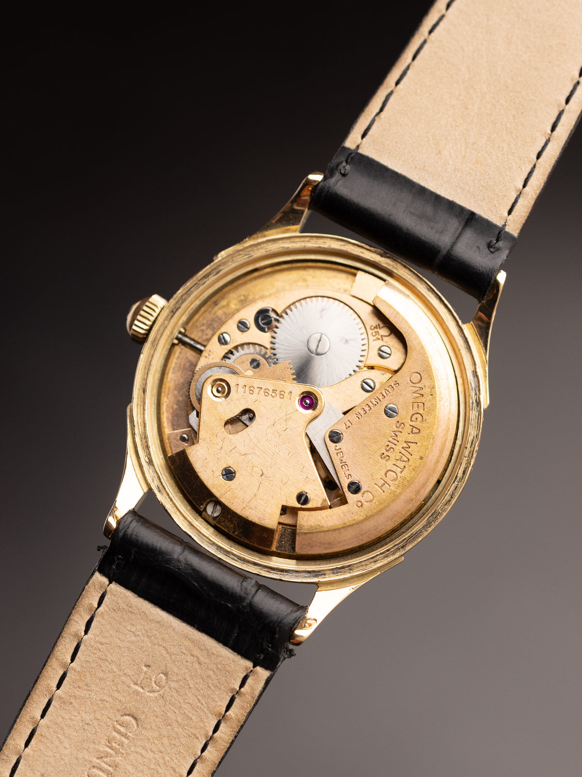 Omega Seamaster (Ref. 2582) (33mm; Automatic)