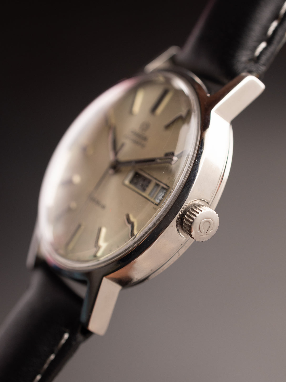 Omega Geneve (Ref. Unknown) (35mm; Automatic)