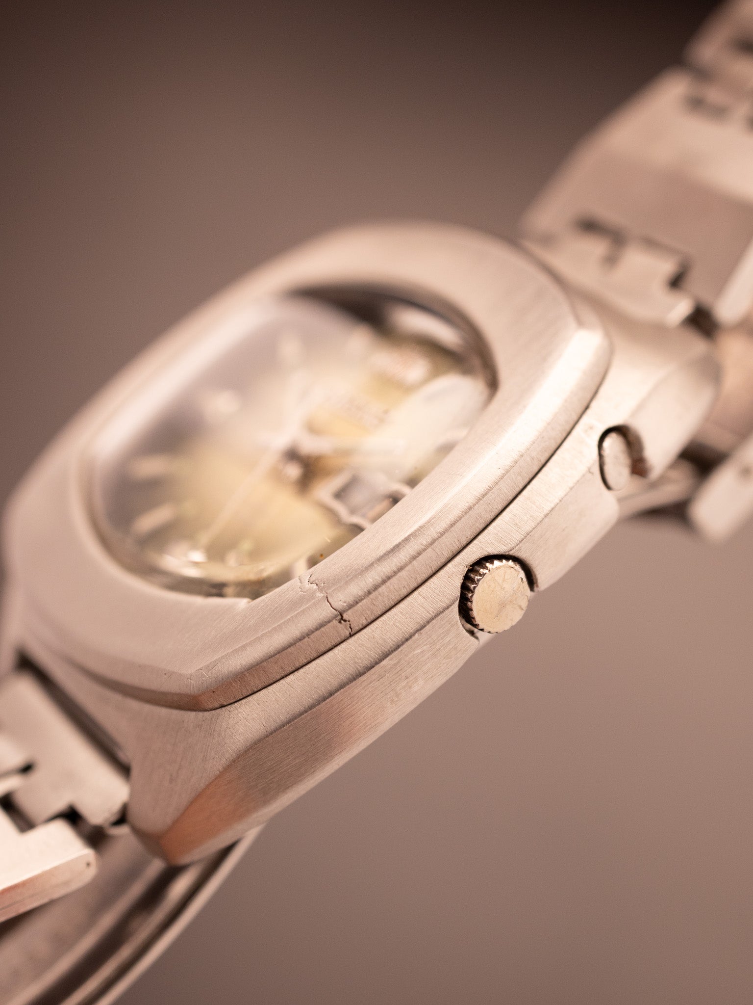 Orient TV (Ref. Y-469634-4A) (39mm; Automatic)