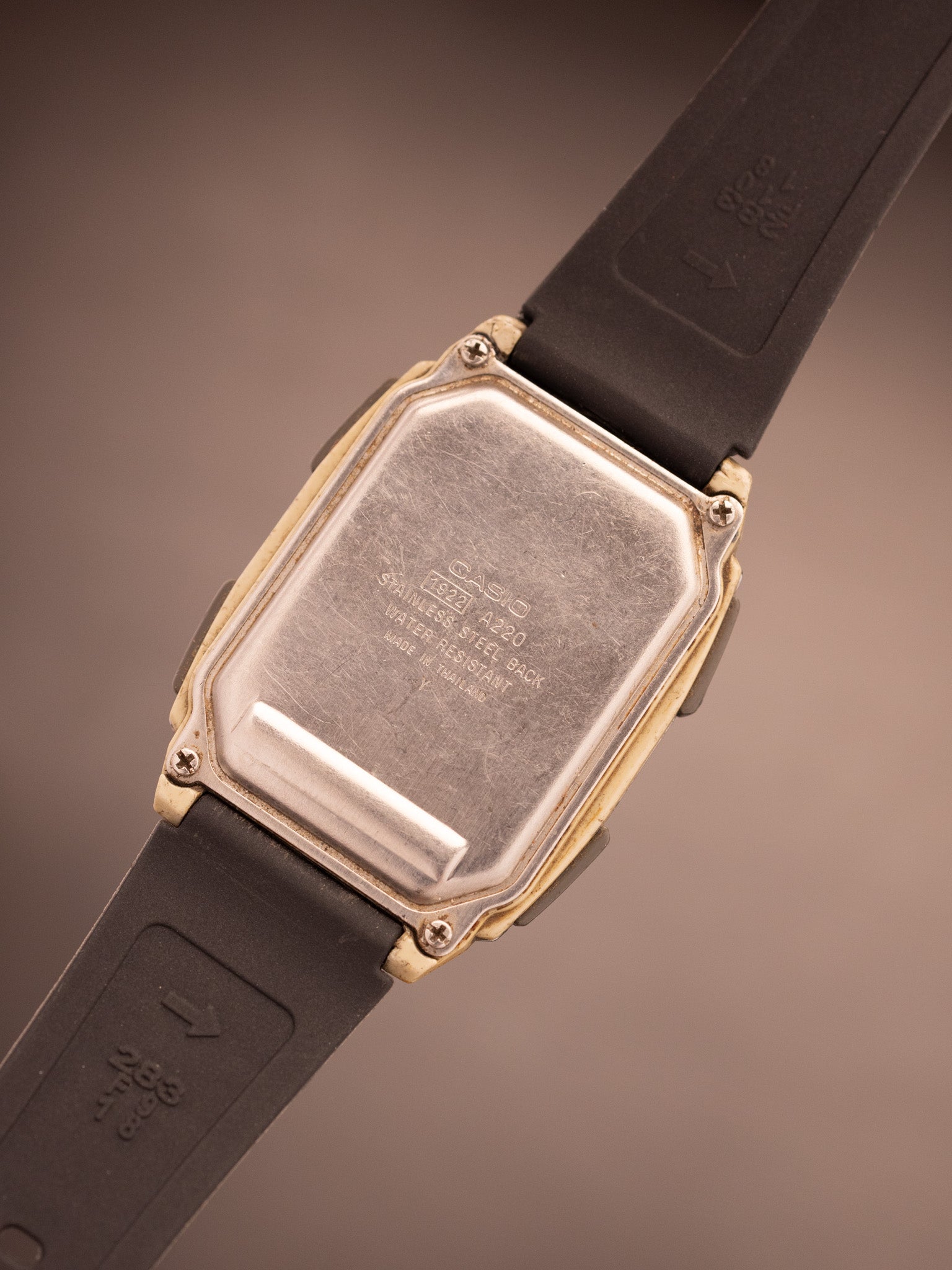 Casio A220 Futurist with VIB Alarm collectable (Ref. 1922) (33mm; Digital) (Rare)