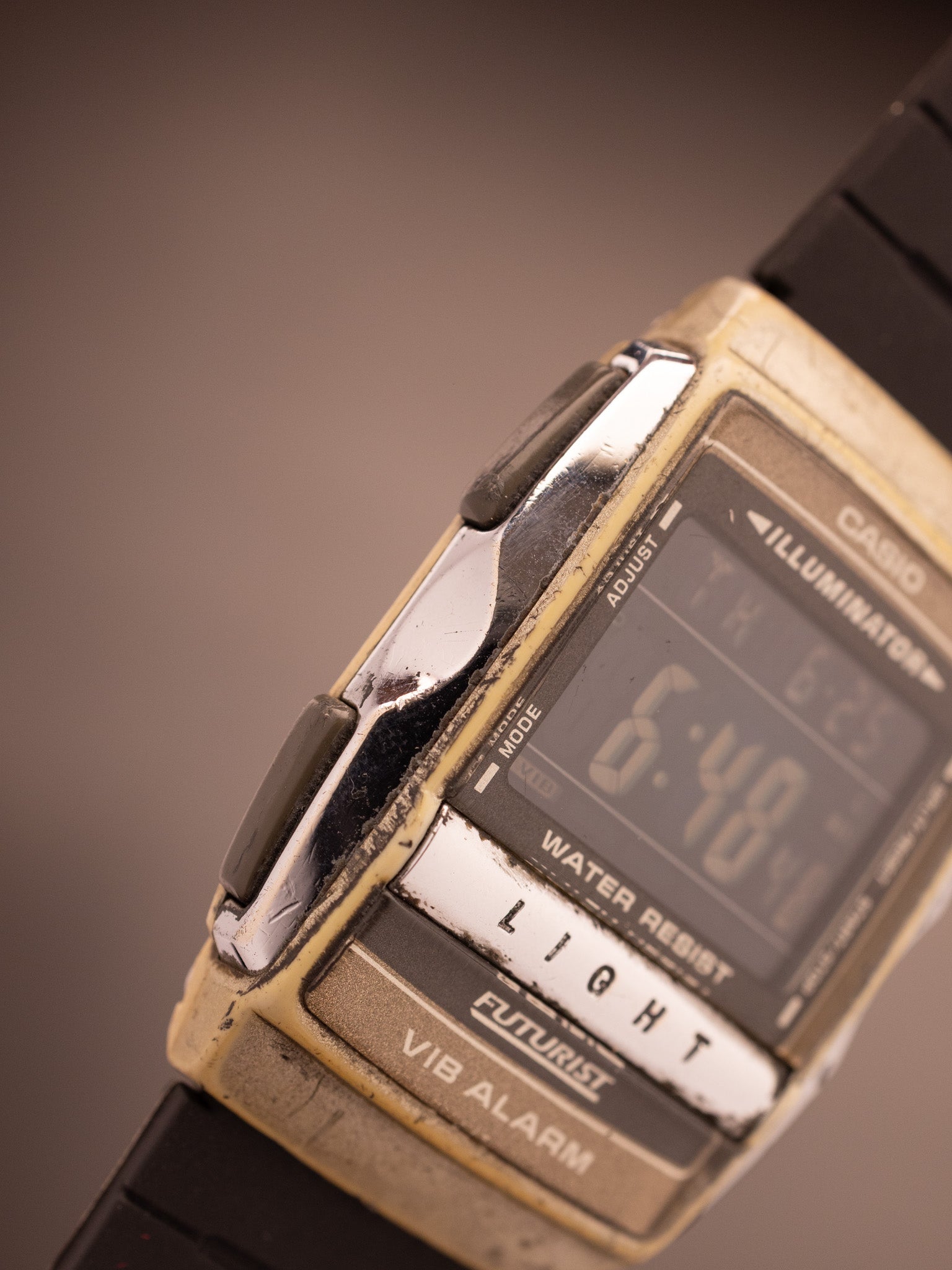 Casio A220 Futurist with VIB Alarm collectable (Ref. 1922) (33mm; Digital) (Rare)