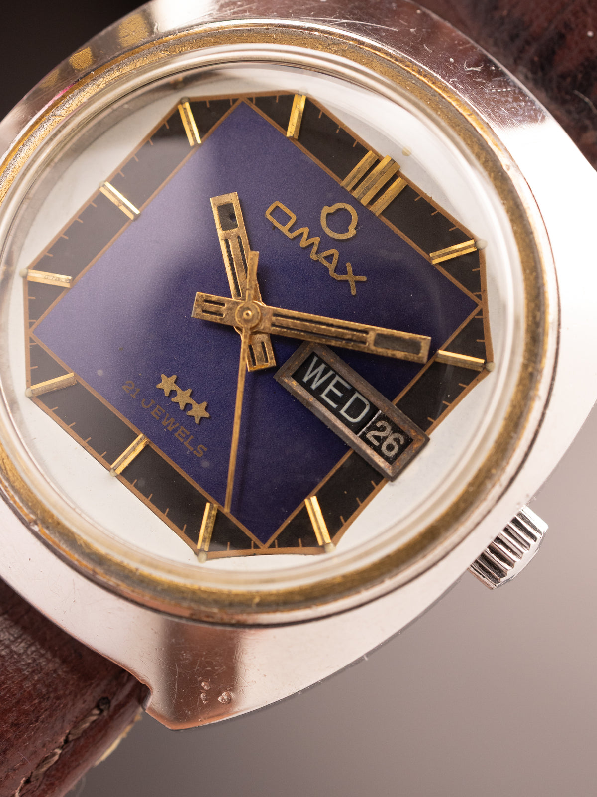 OMAX Jumbo 3D Purple (Ref. 3513 G) (37mm; Automatic)