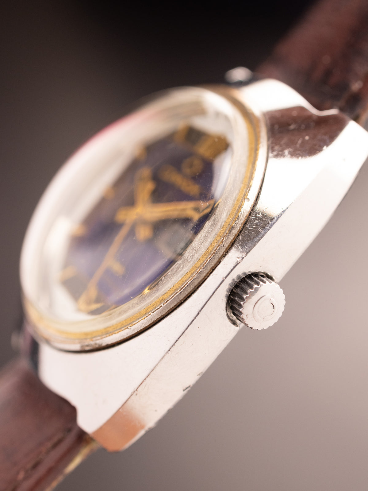 OMAX Jumbo 3D Purple (Ref. 3513 G) (37mm; Automatic)