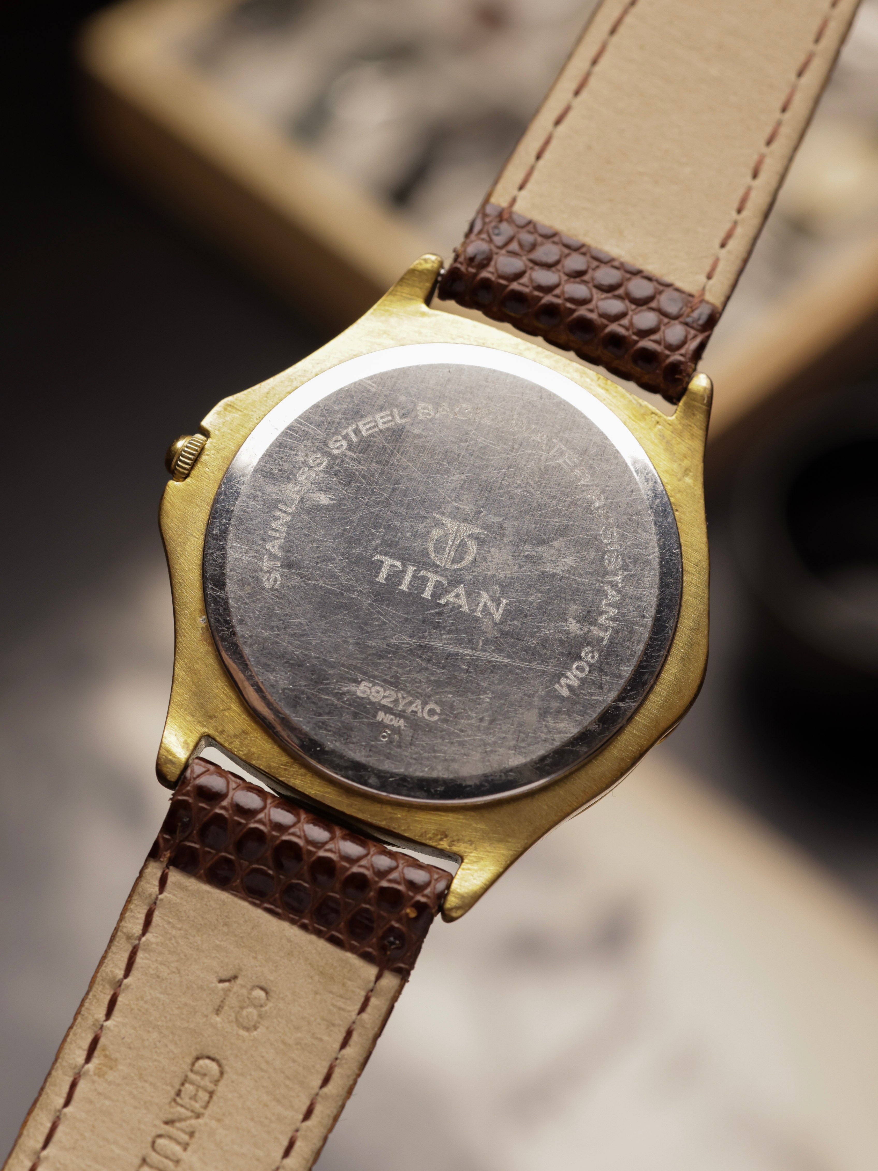 Titan Moonphase 592YAC
