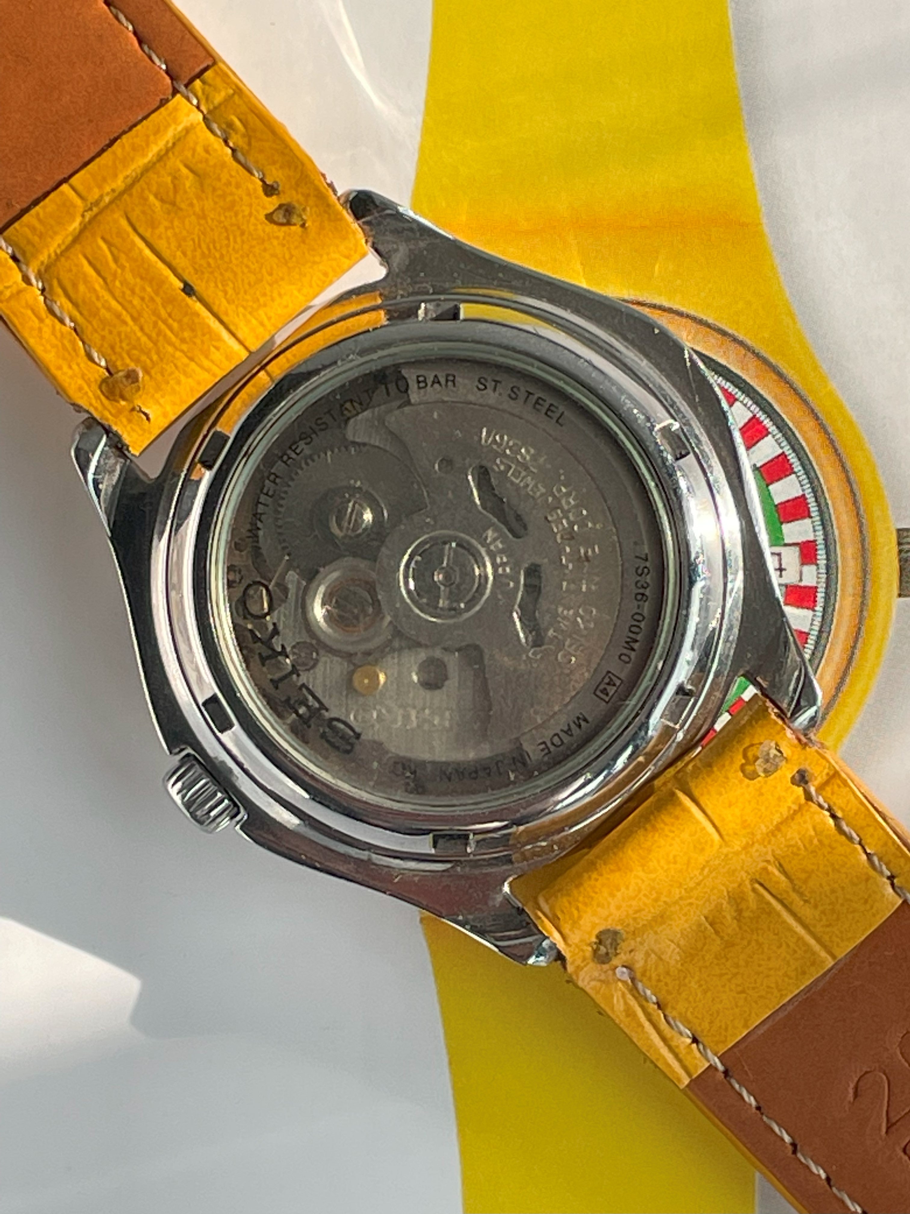 Seiko - 5 (Pink Accents)
