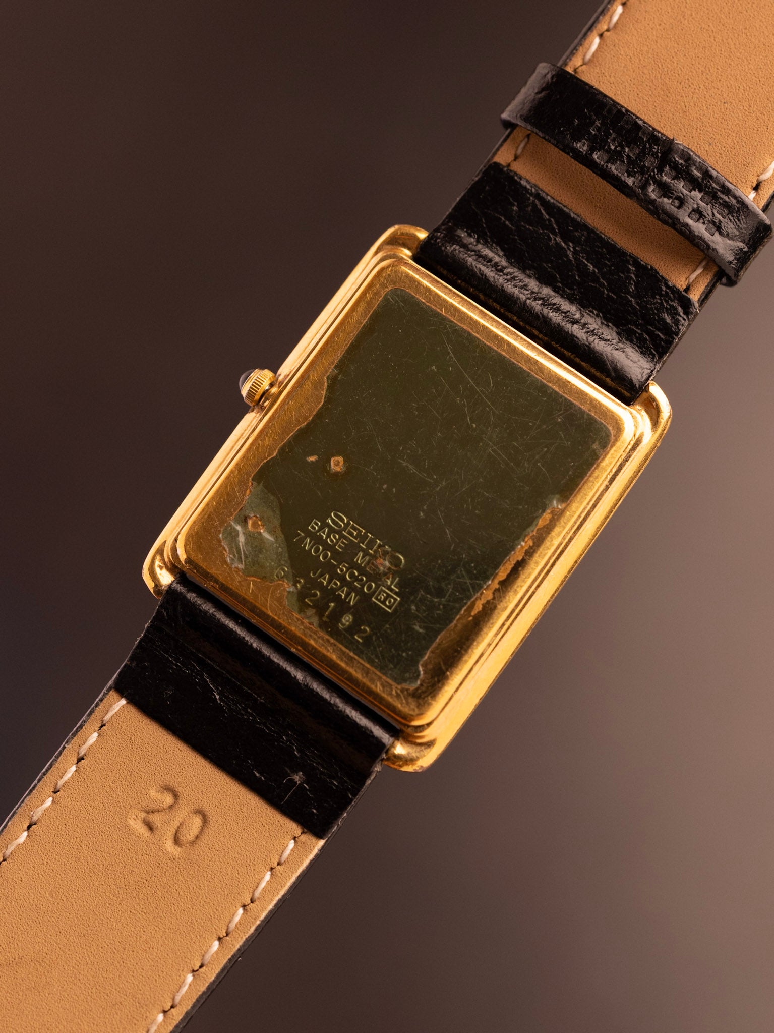 Seiko JDM Gold 632192 (Ref. 7N00-5020 R0) (27mm; Quartz)
