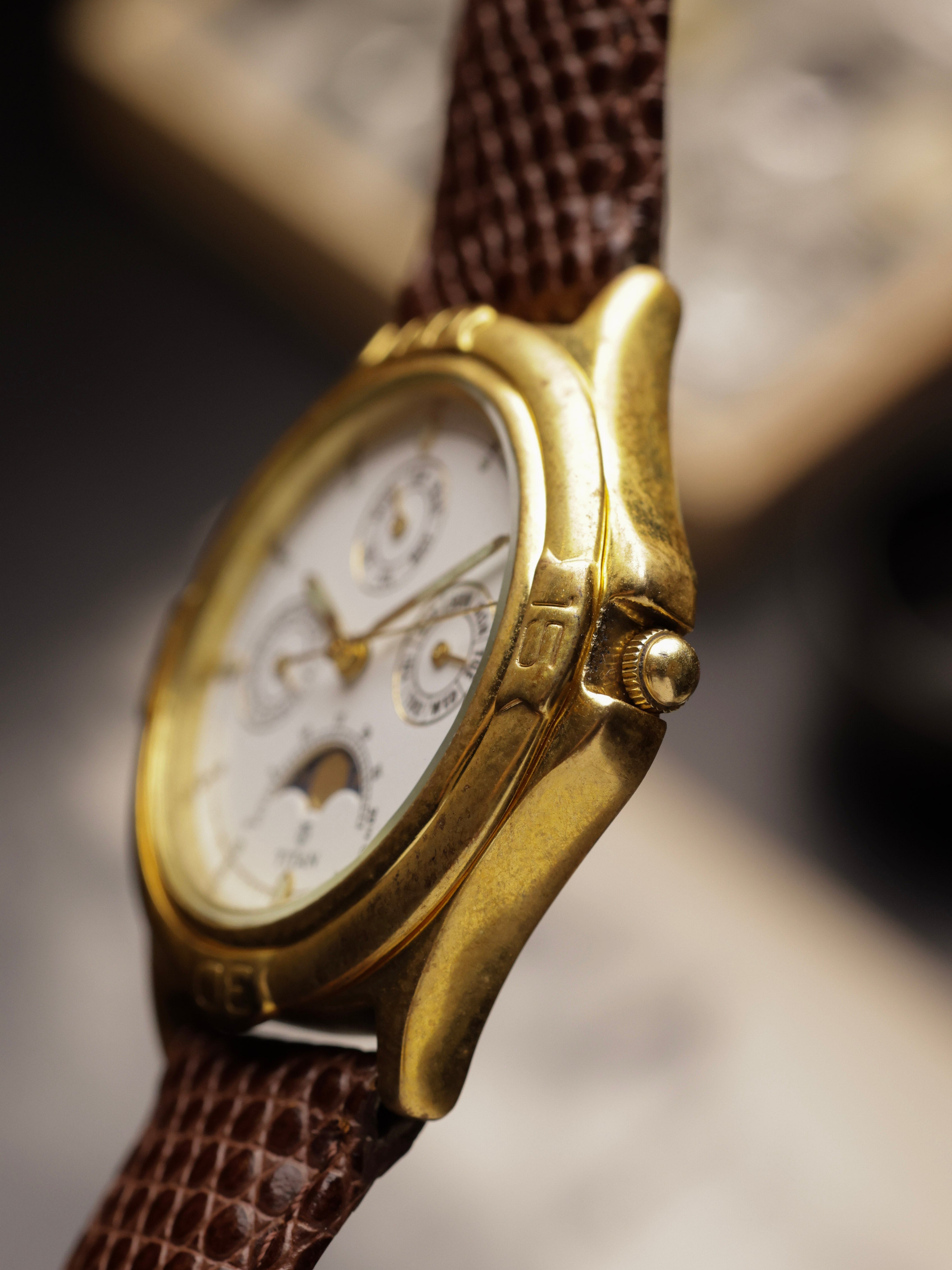 Titan Moonphase 592YAC