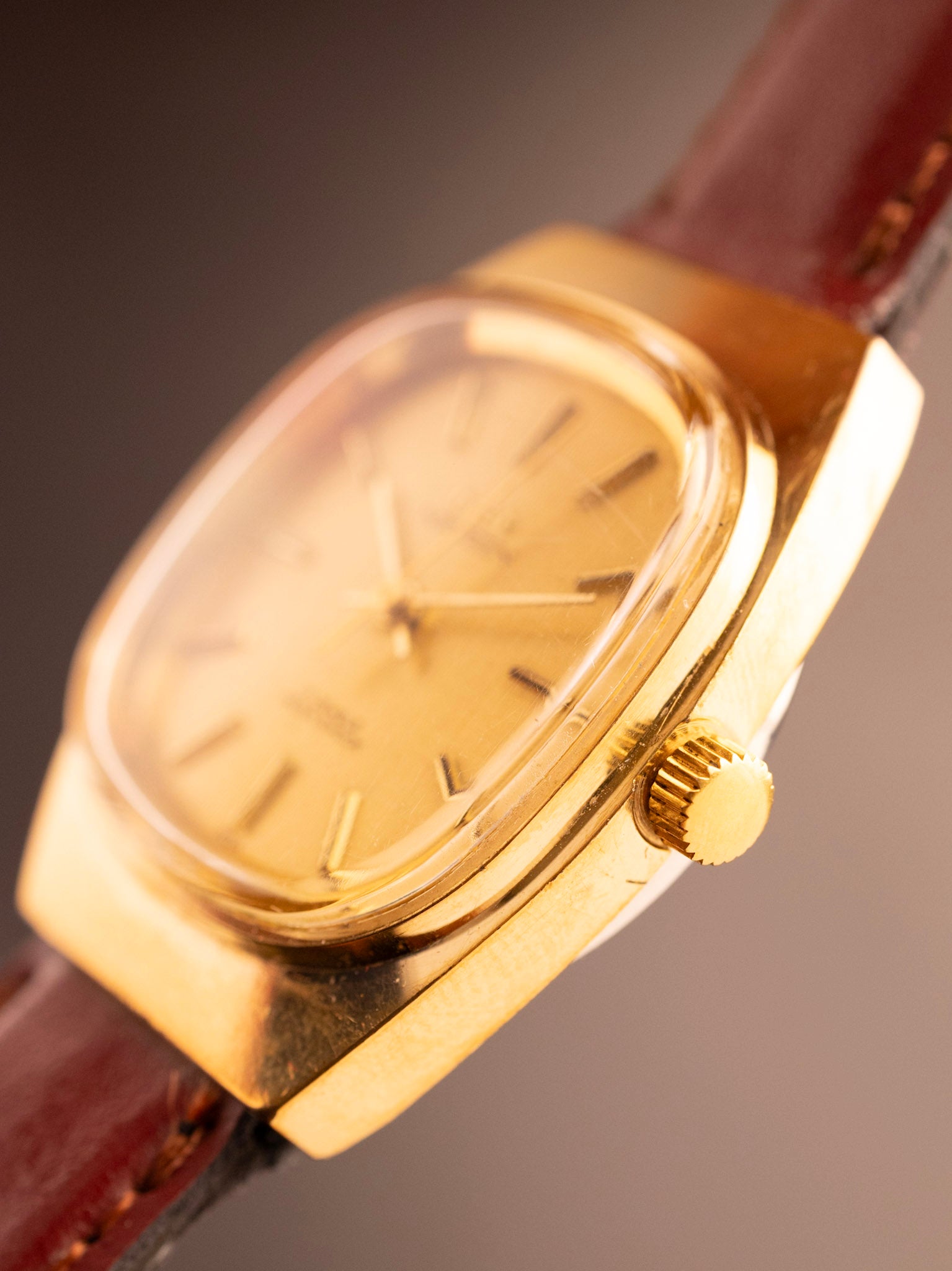 HMT Naveen NOS Gold (Ref. 235179) (34mm; Manual) (Very Rare)