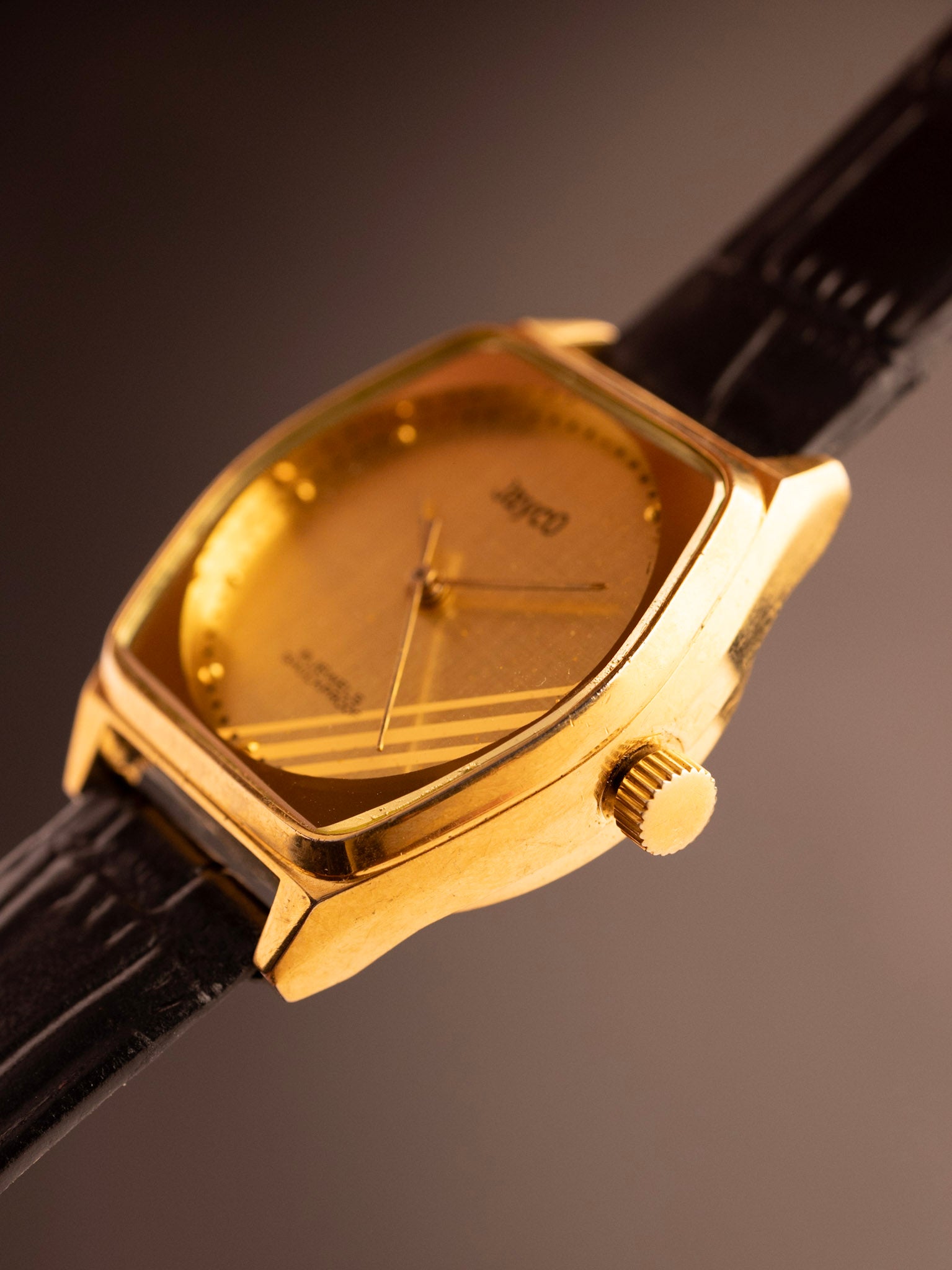 Jayco Tonneau NOS Gold (Ref. Ref Unknown) (32mm; Manual)
