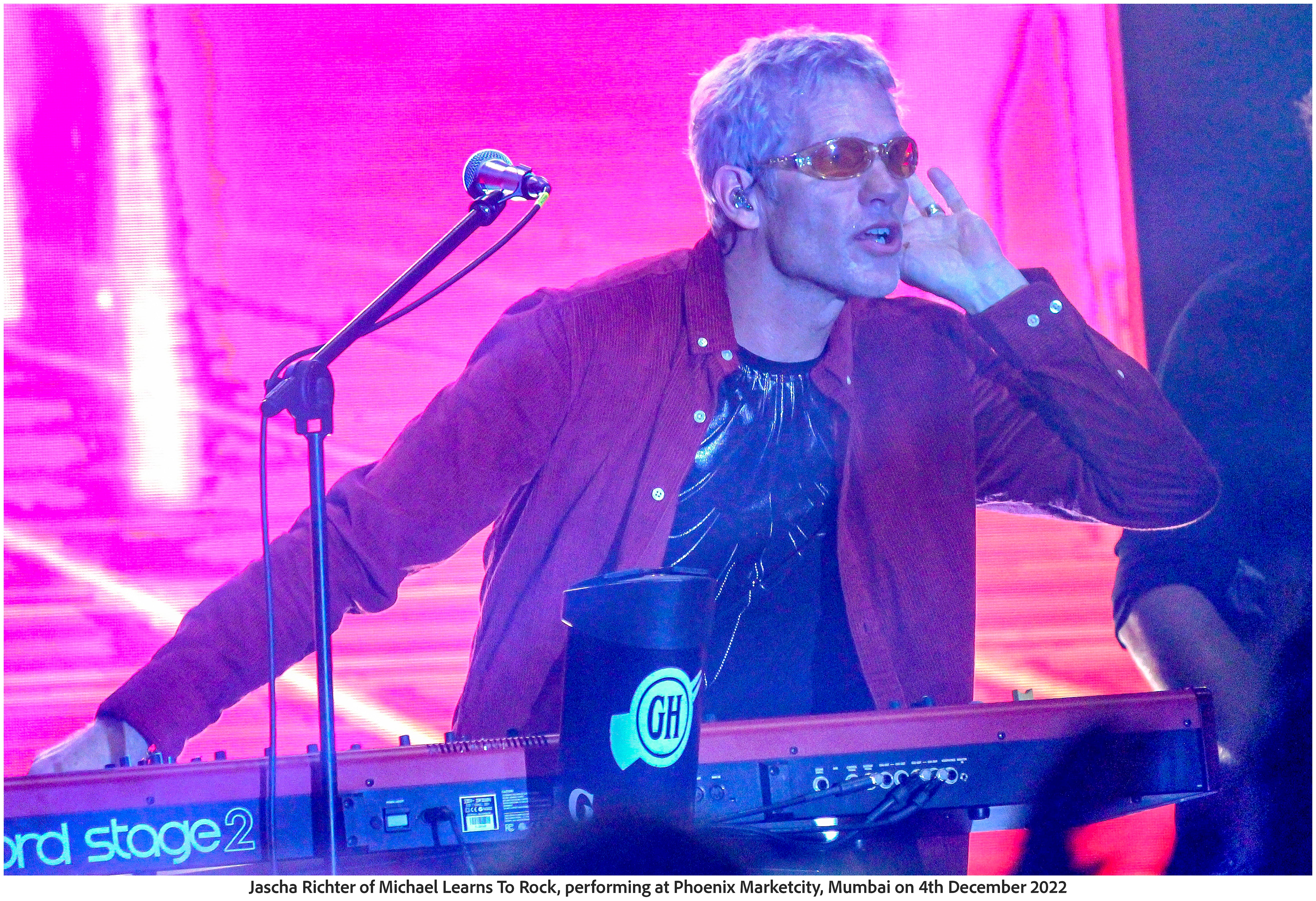 Jascha Richter of Michael Learns To Rock, performing at Phoenix Marketcity, Mumbai on 4th December 2022 (1) (Photo Frame)