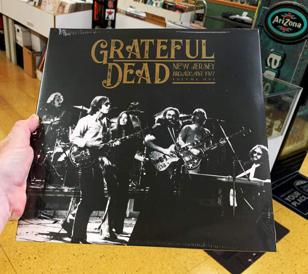 The Grateful Dead – New Jersey Broadcast 1977 Volume One (Arrives in 4 days )