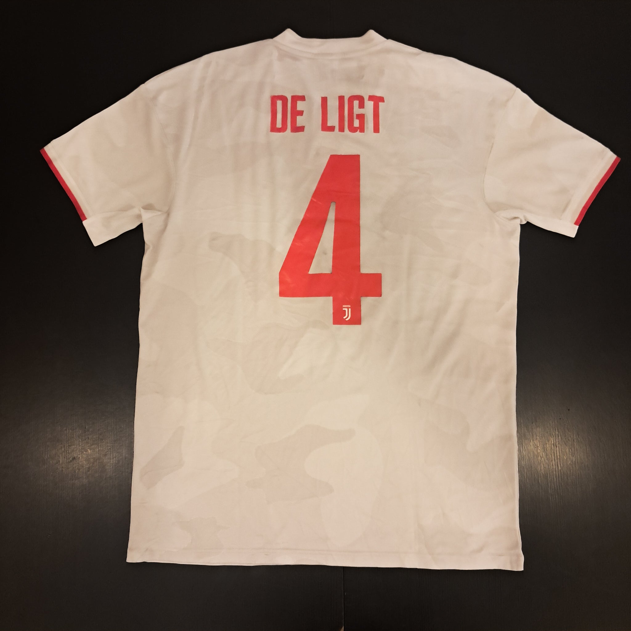 2019-20 Juventus De Ligt Away Jersey - XL