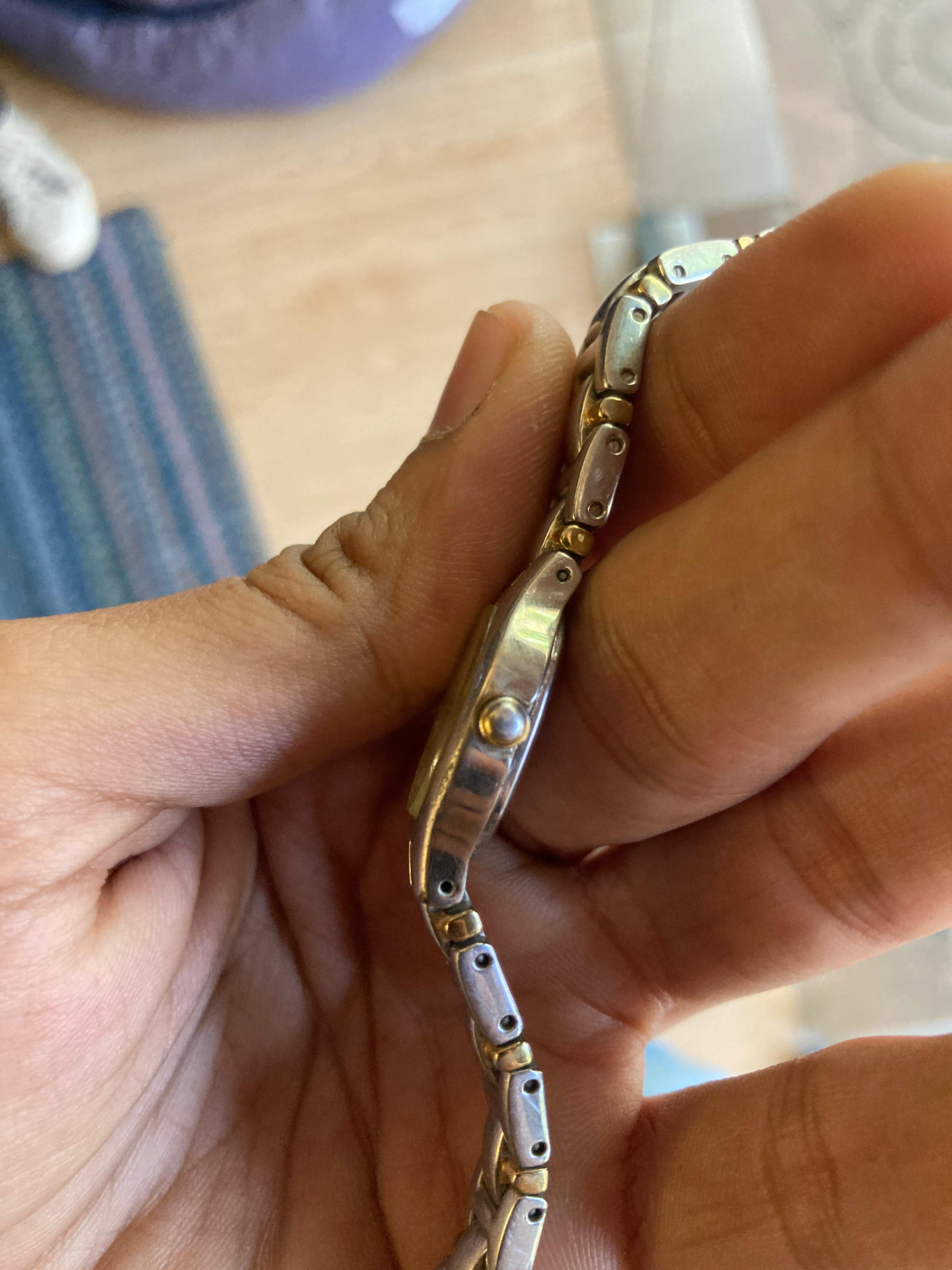 Seiko Ladies (Ref. 1N01 0CT0) (18mm x 21mm; Quartz)