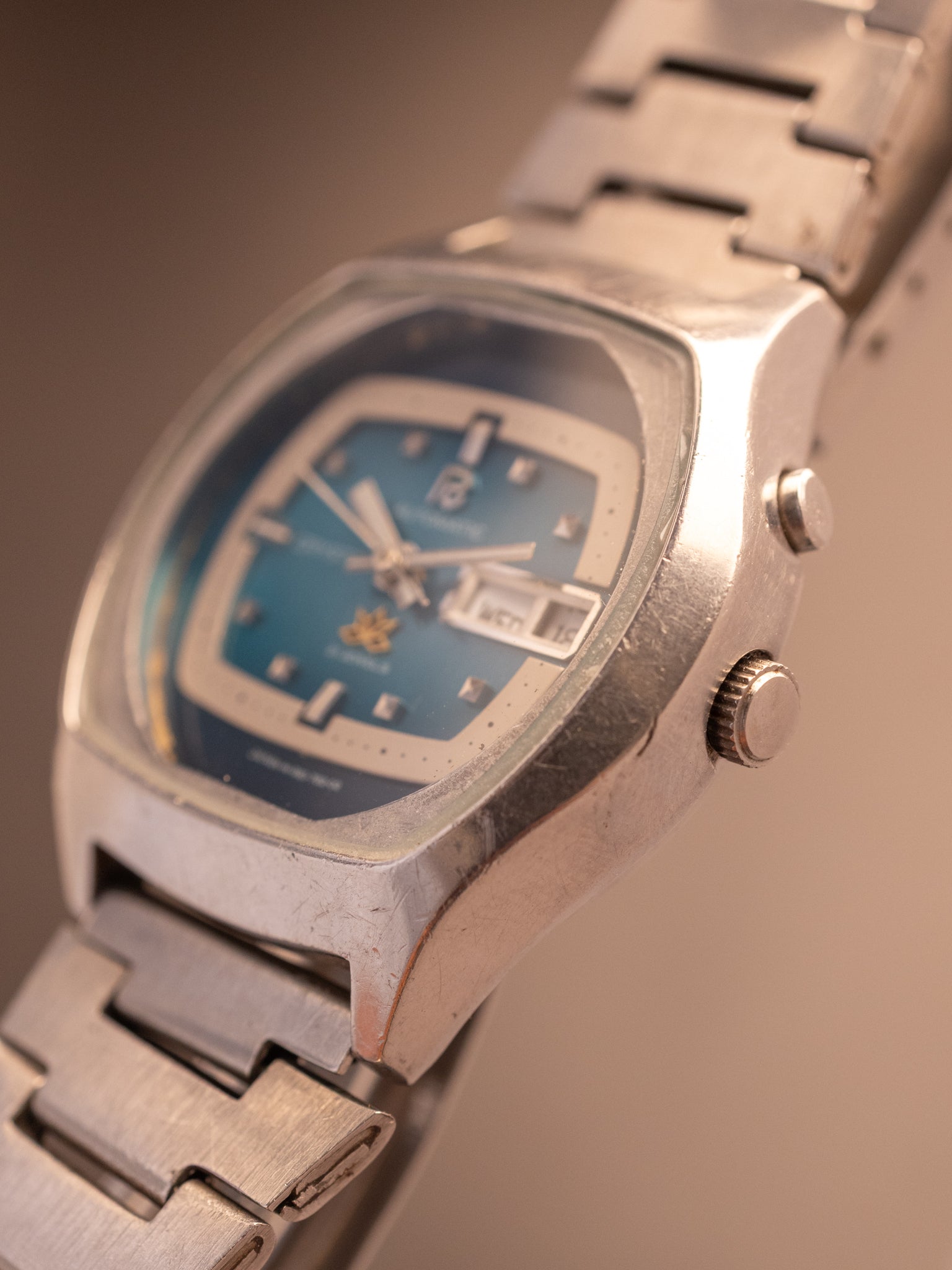 Ricoh Crystal UFO Gradient Blue Dial (Ref. Unknown) (37mm; Automatic)