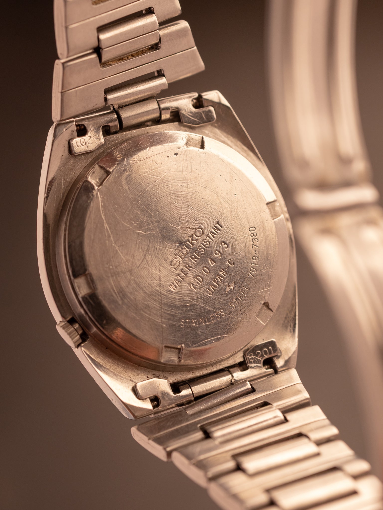 Seiko 5 Tonneau (Ref. 7019-7380) (37mm; Manual)
