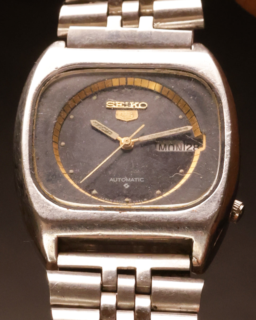 Seiko 5 “TV Dial”