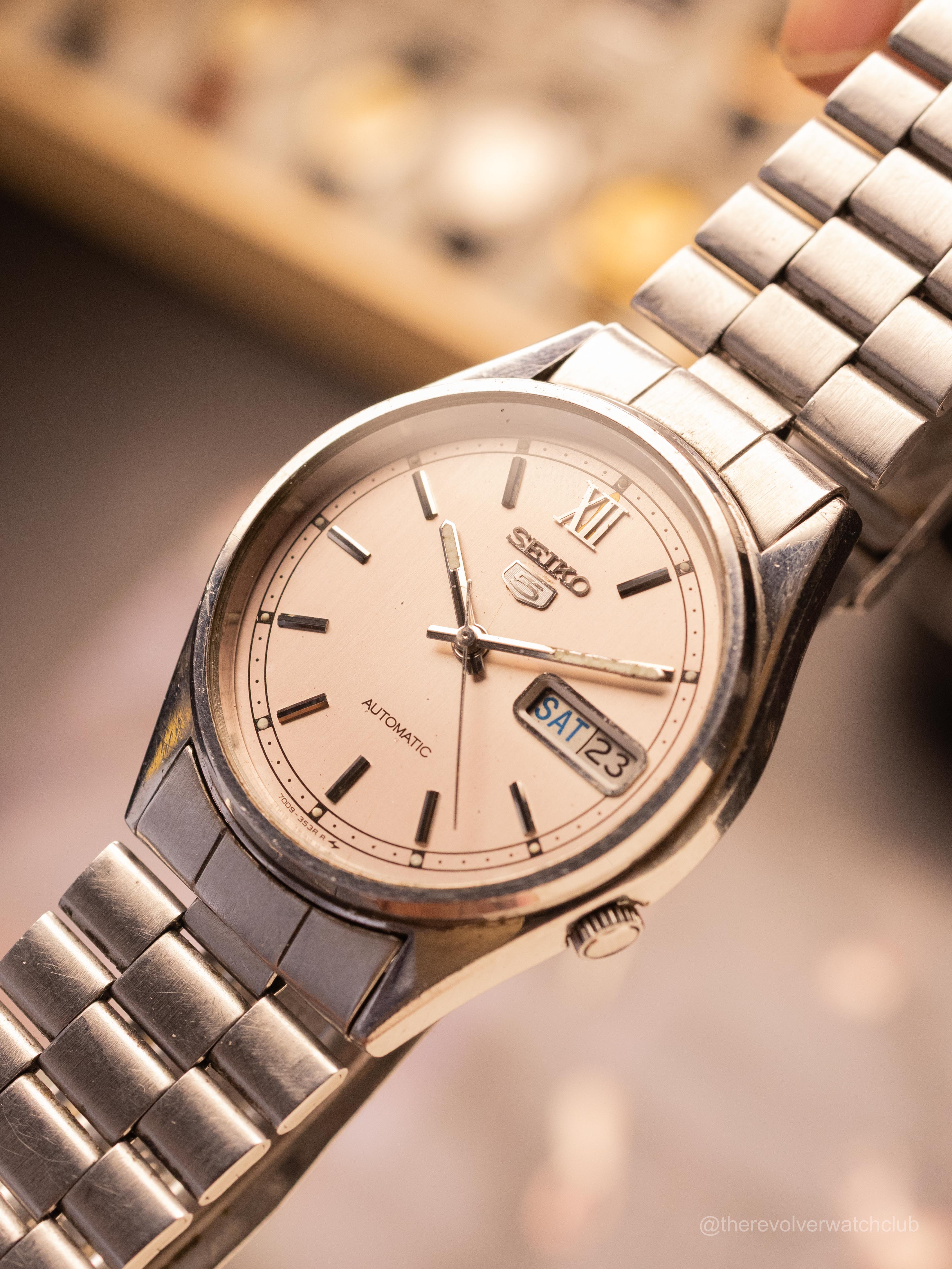 Seiko Hi-Beat Salmon Dial (Ref. 7009-8920) (35mm; Automatic) — image 2