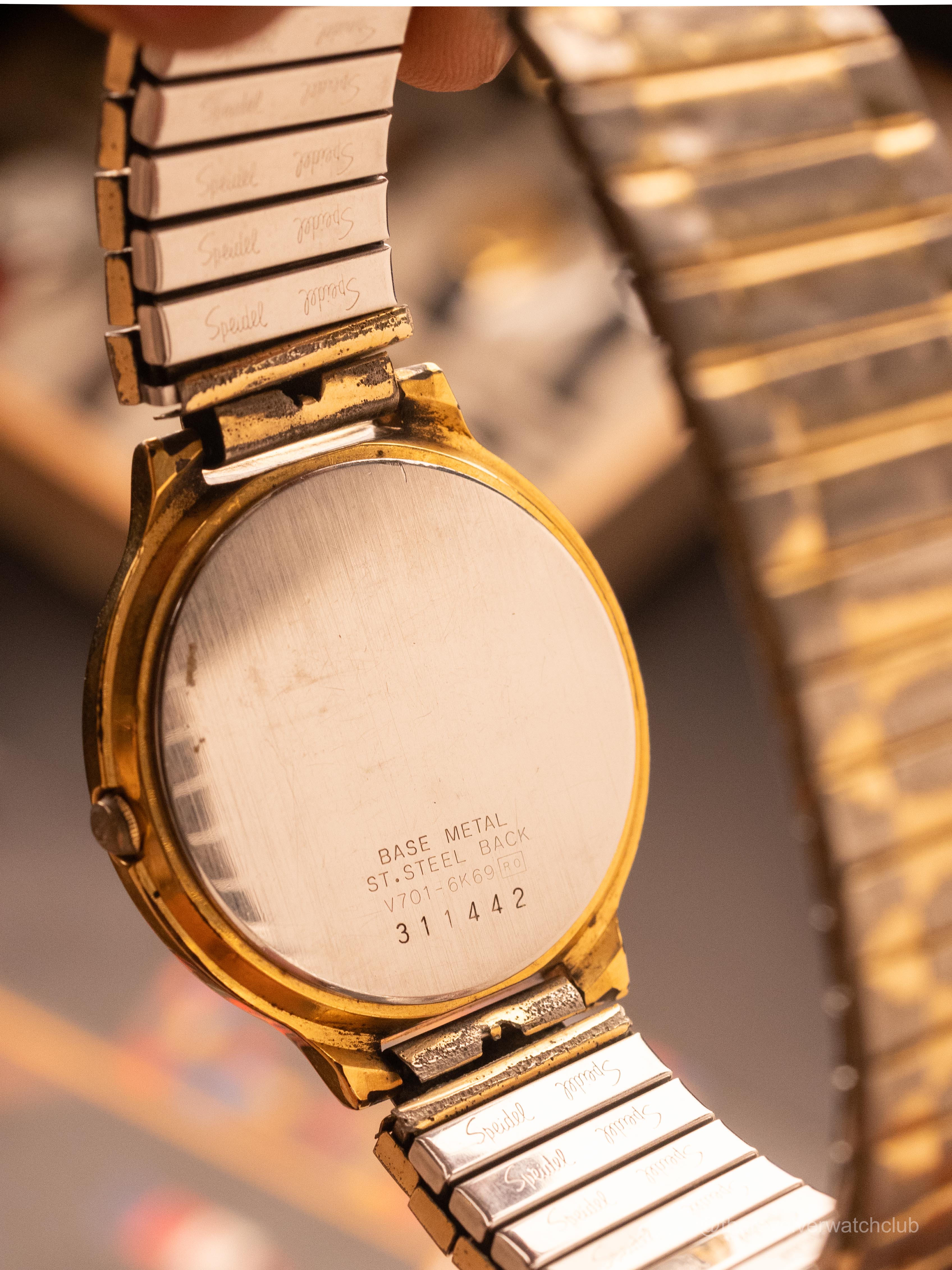 Seiko JDM Quartz (Ref. V701-6K69) (35mm; Quartz) — image 2