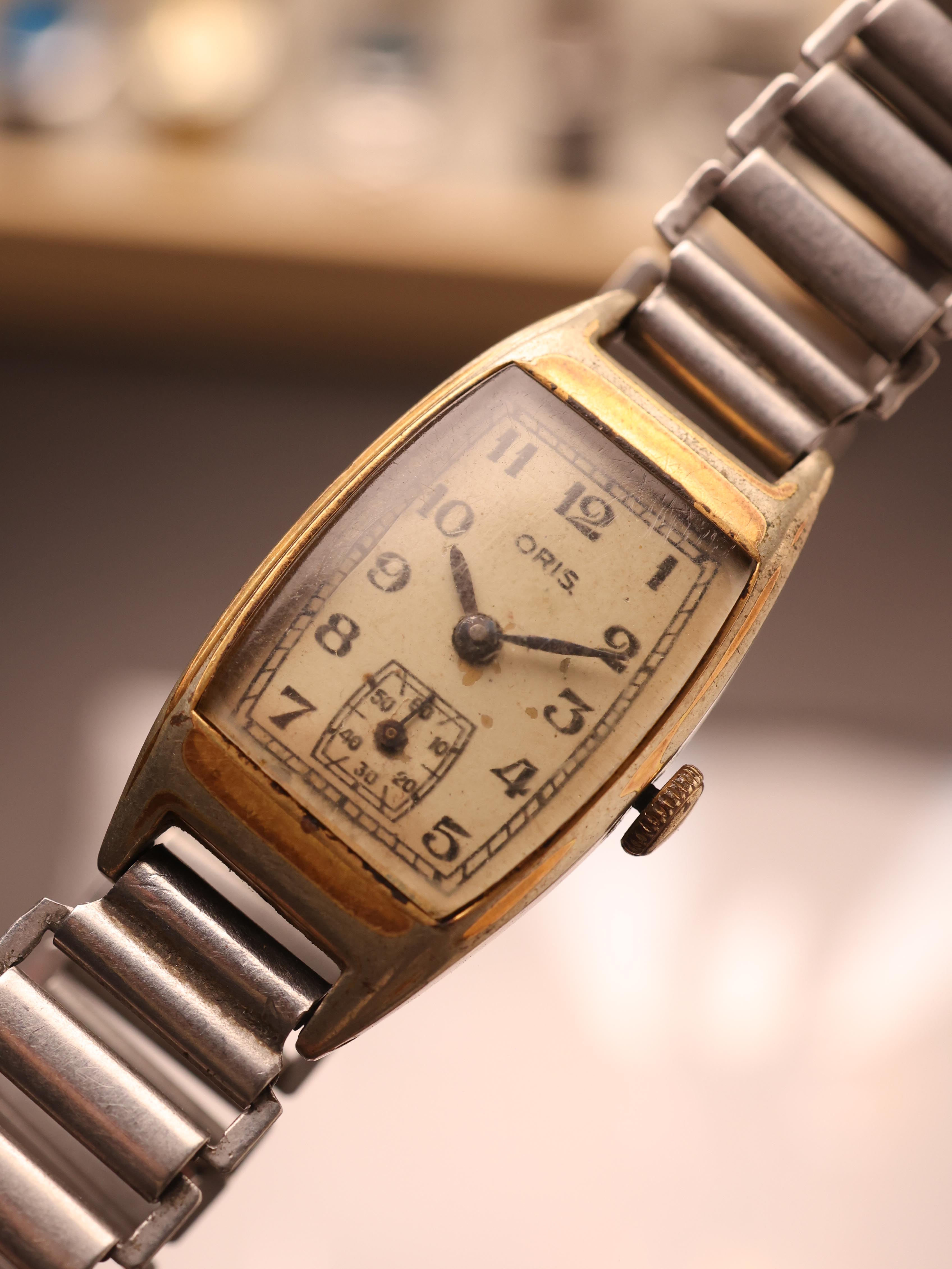 Oris Tank (19mm x 28mm; Manual)