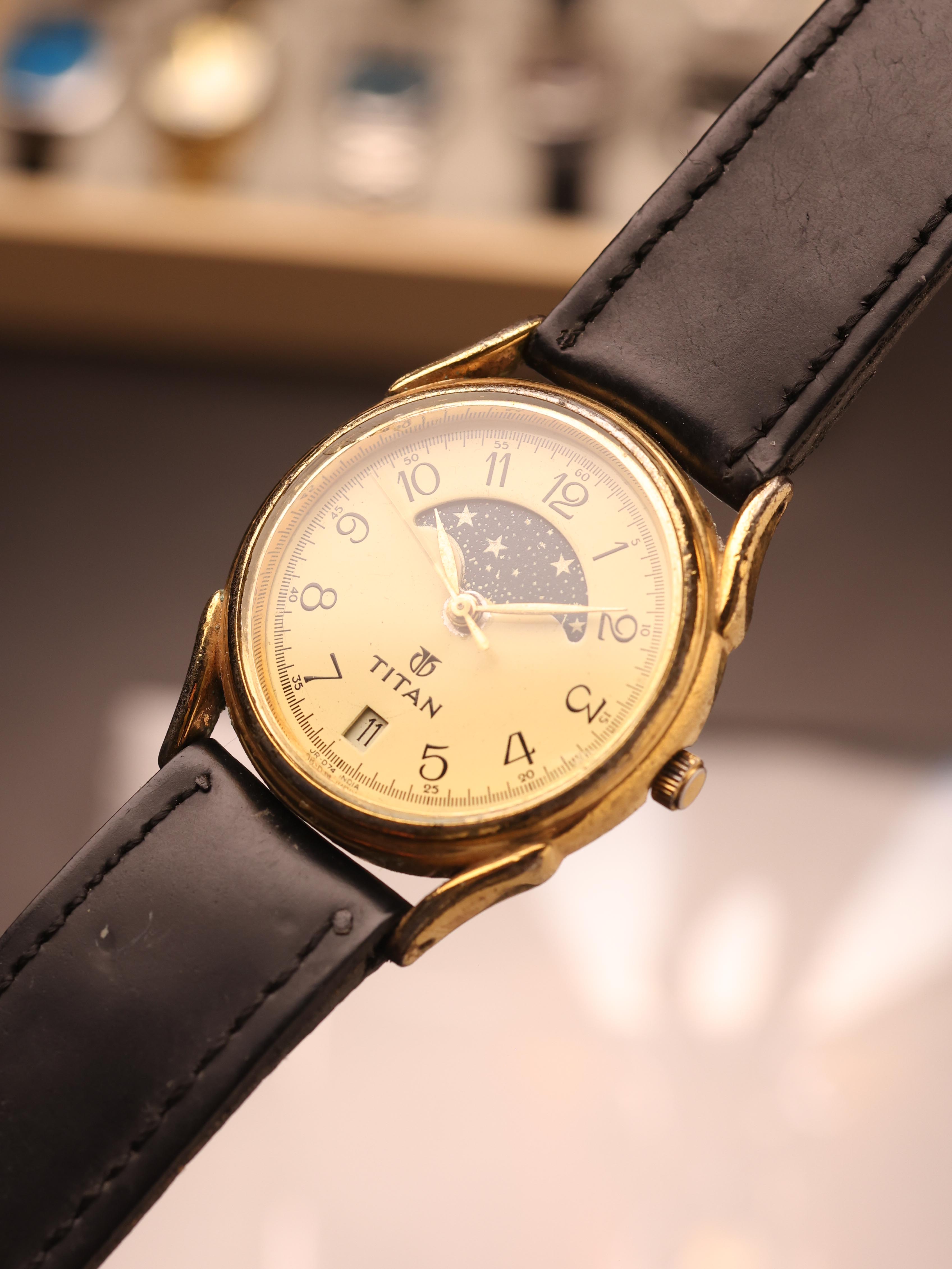 Titan Large Moonphase (Ref. 185YAA) (32mm; Quartz)