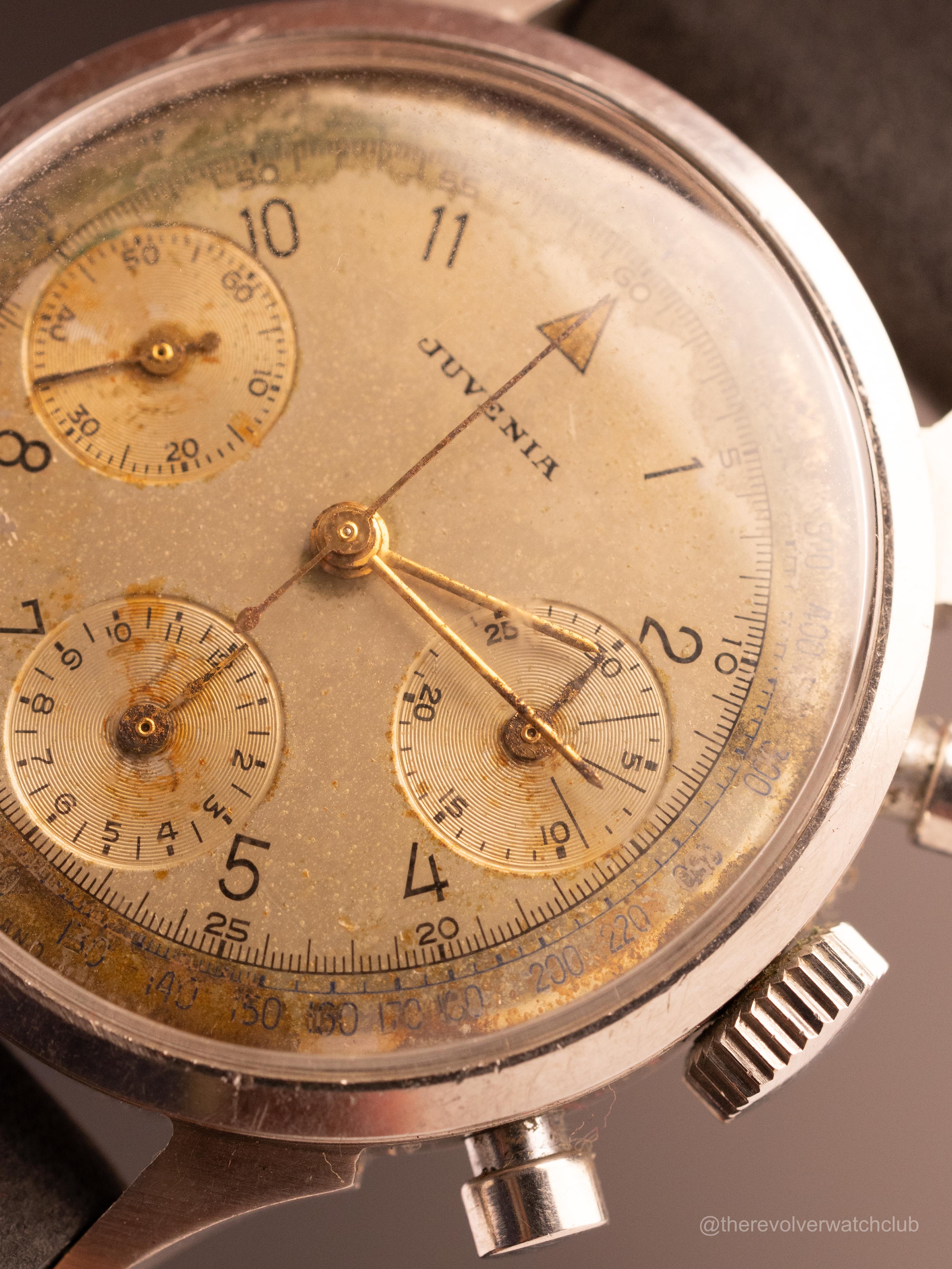 Juvenia Vintage Triple-Register Chronograph (Ref. 120590) (35mm; Manual)