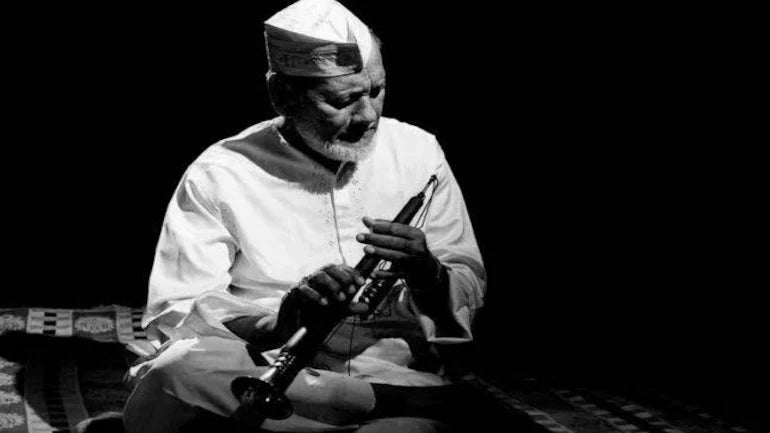 Bismillah Khan Ustad palying the Shehnai Black and White photo