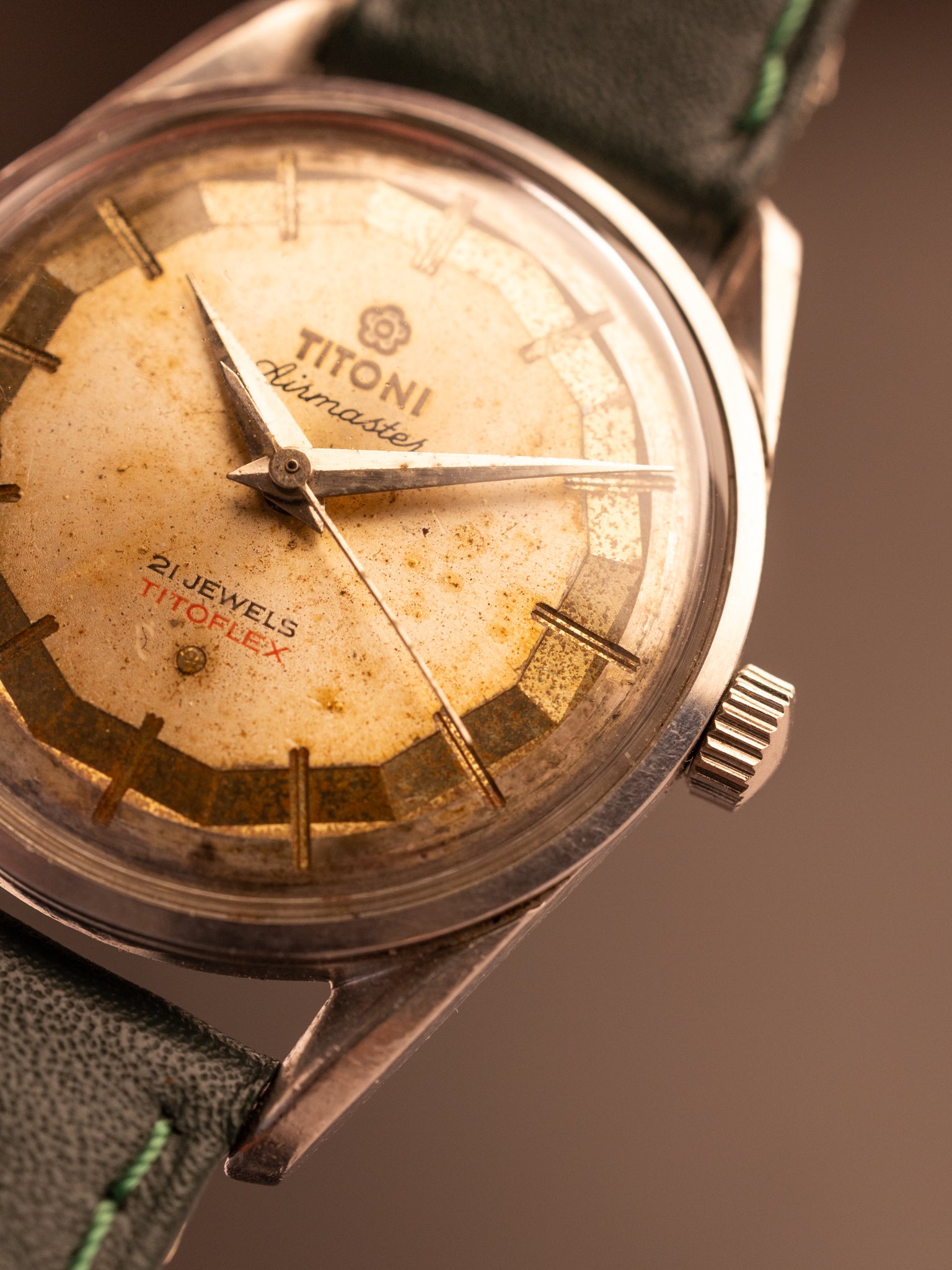 Titoni (Ref. 303-305) (33mm; Manual)