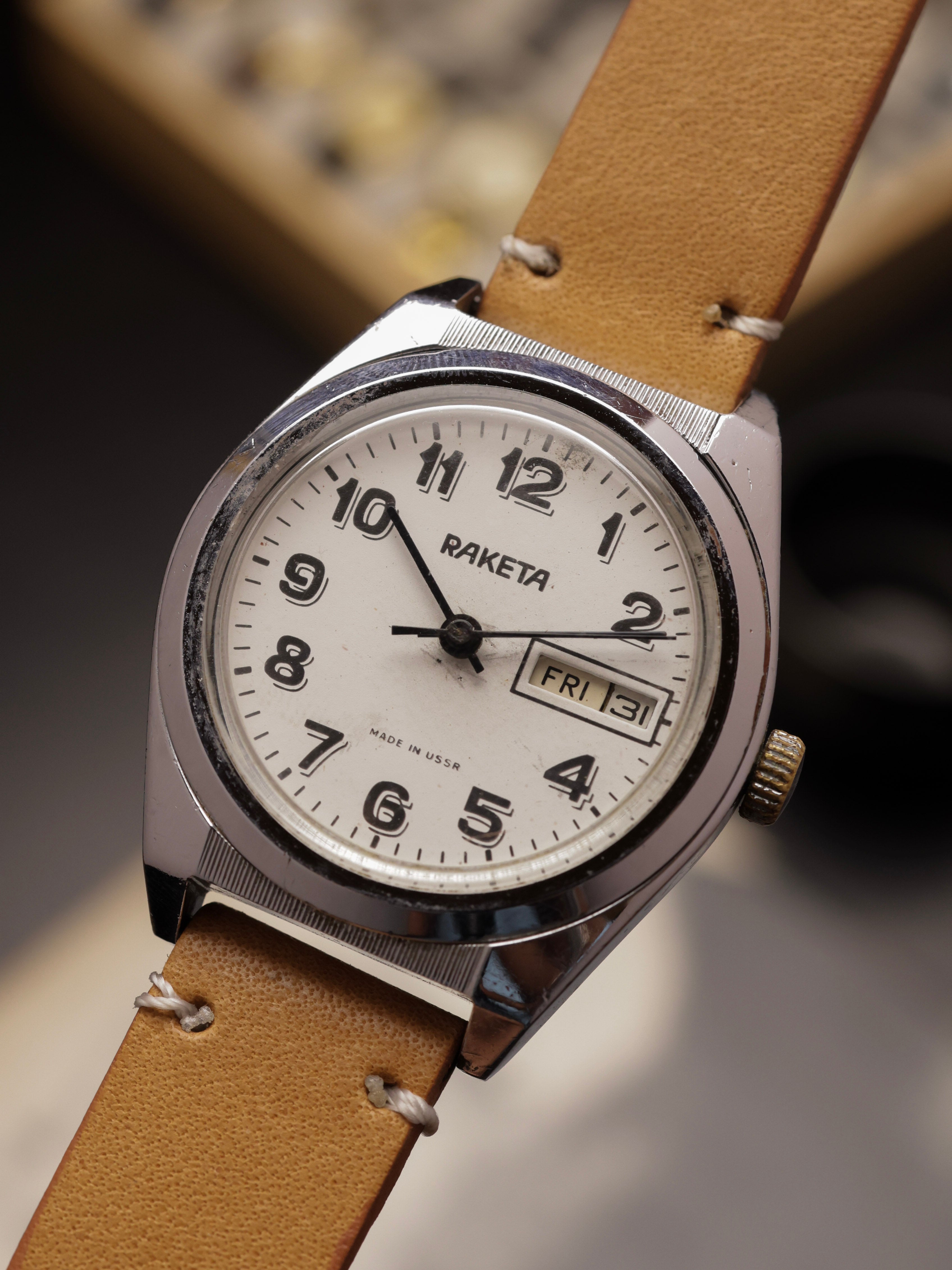 Raketa (Ref. 2628 H) 18 Jewels [USSR; Rare 1970s] [Manual]