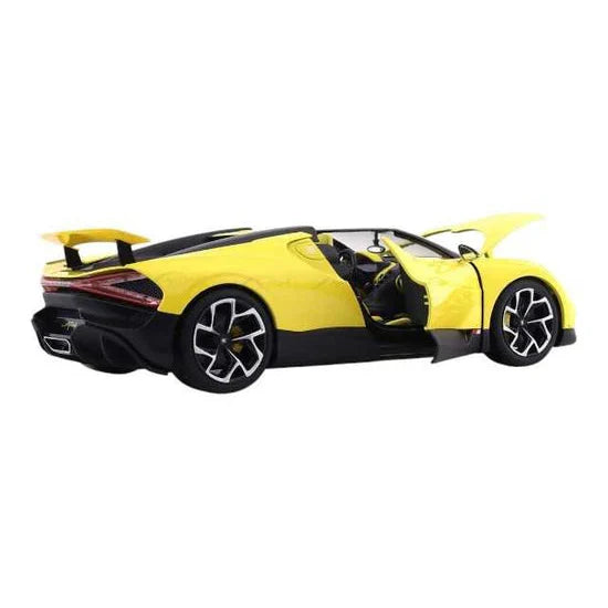 Bburago - 1 : 18 Diecast Scale Model -  Official Licensed Product - Bugatti Mistral