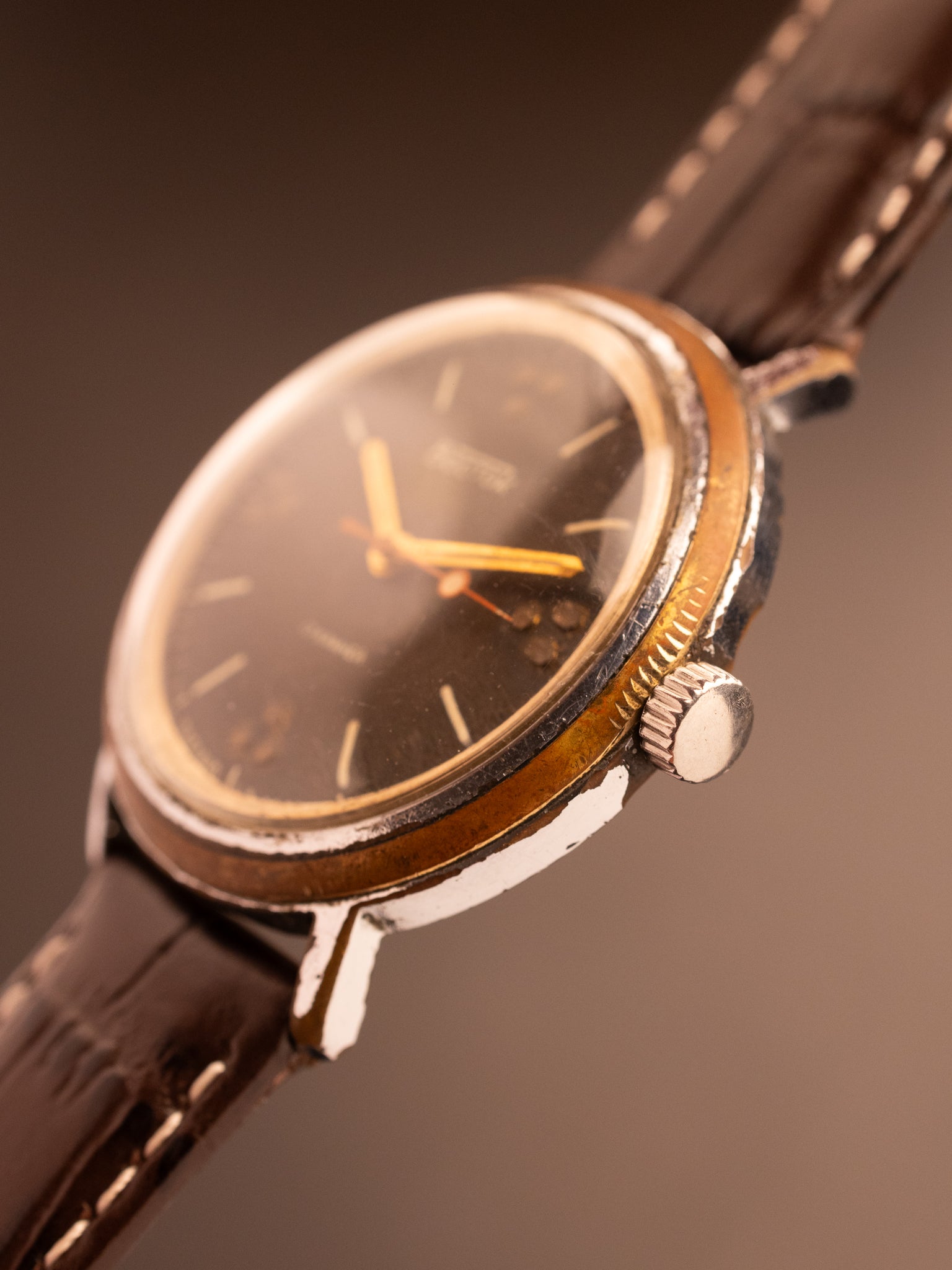 Vostok USSR (Ref. 956355) (37mm; Manual)