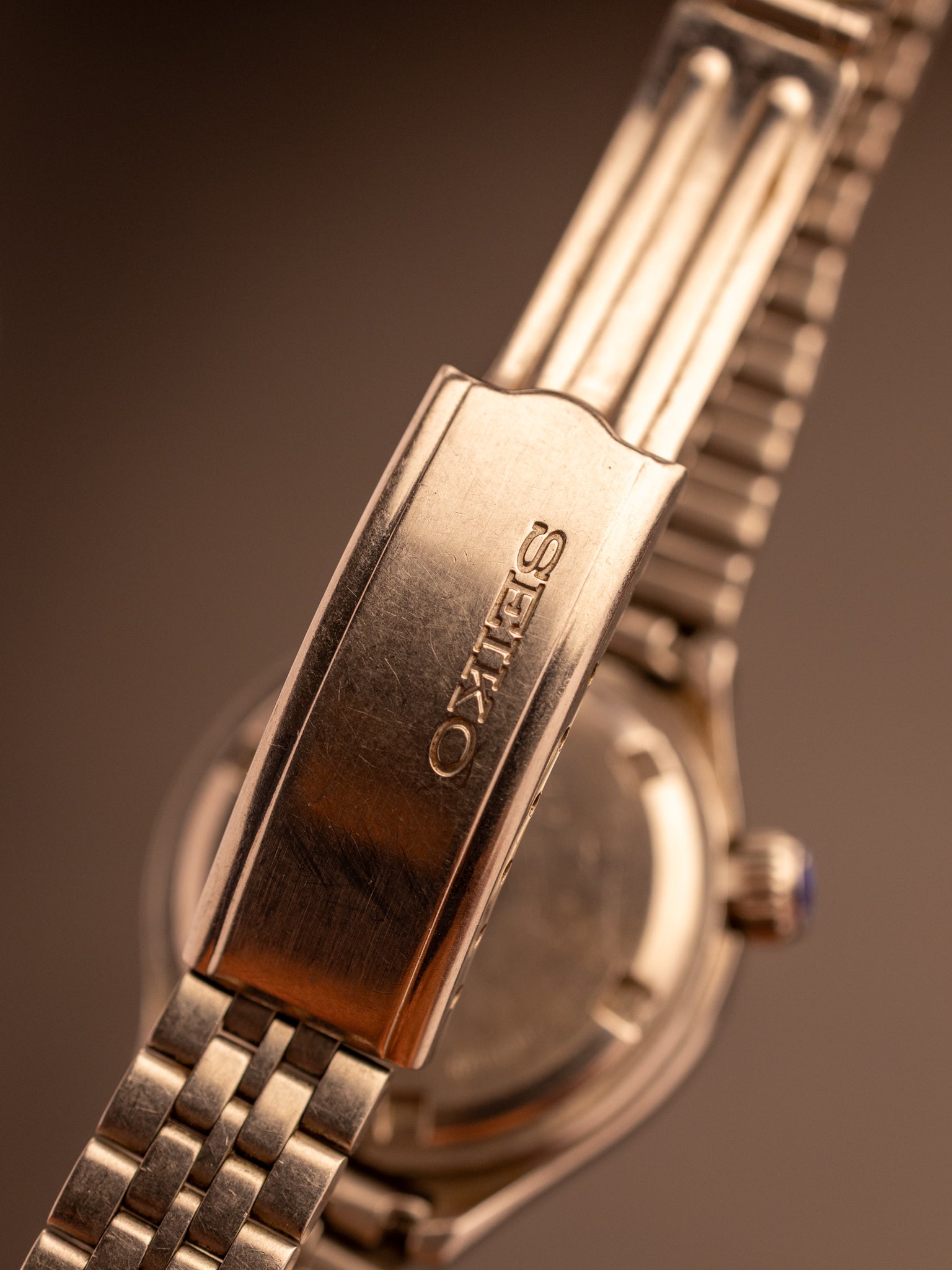 Seiko Silver Wave Z (Ref. 2621-0050 G2) (30mm; Quartz)