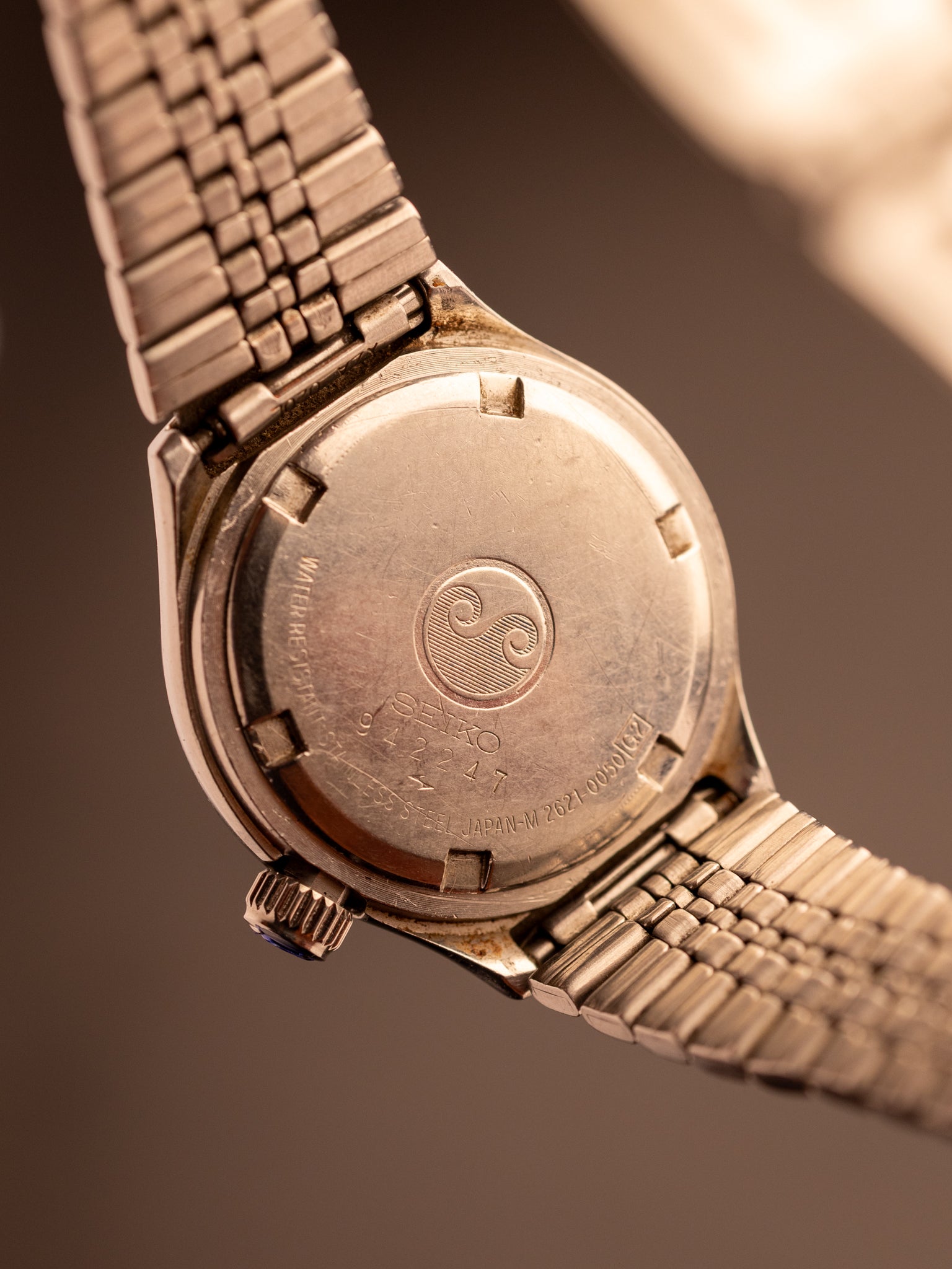 Seiko Silver Wave Z (Ref. 2621-0050 G2) (30mm; Quartz)