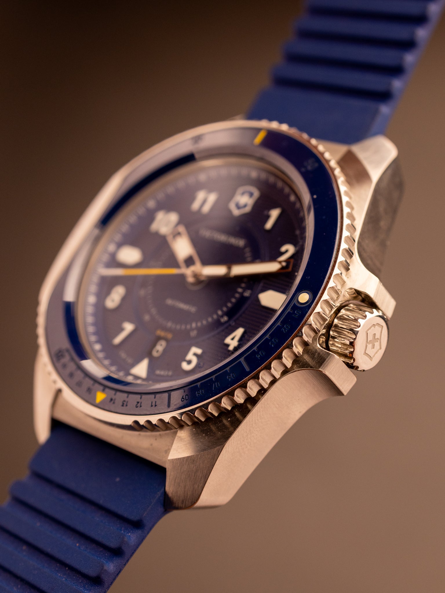 Victorinox Journey 1884 (Ref. 241980) (45mm; Automatic)