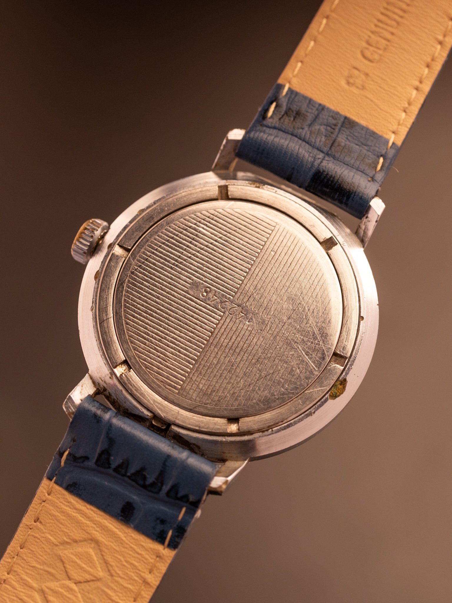 Vostock USSR (Ref. 2409A) (37mm; Manual)