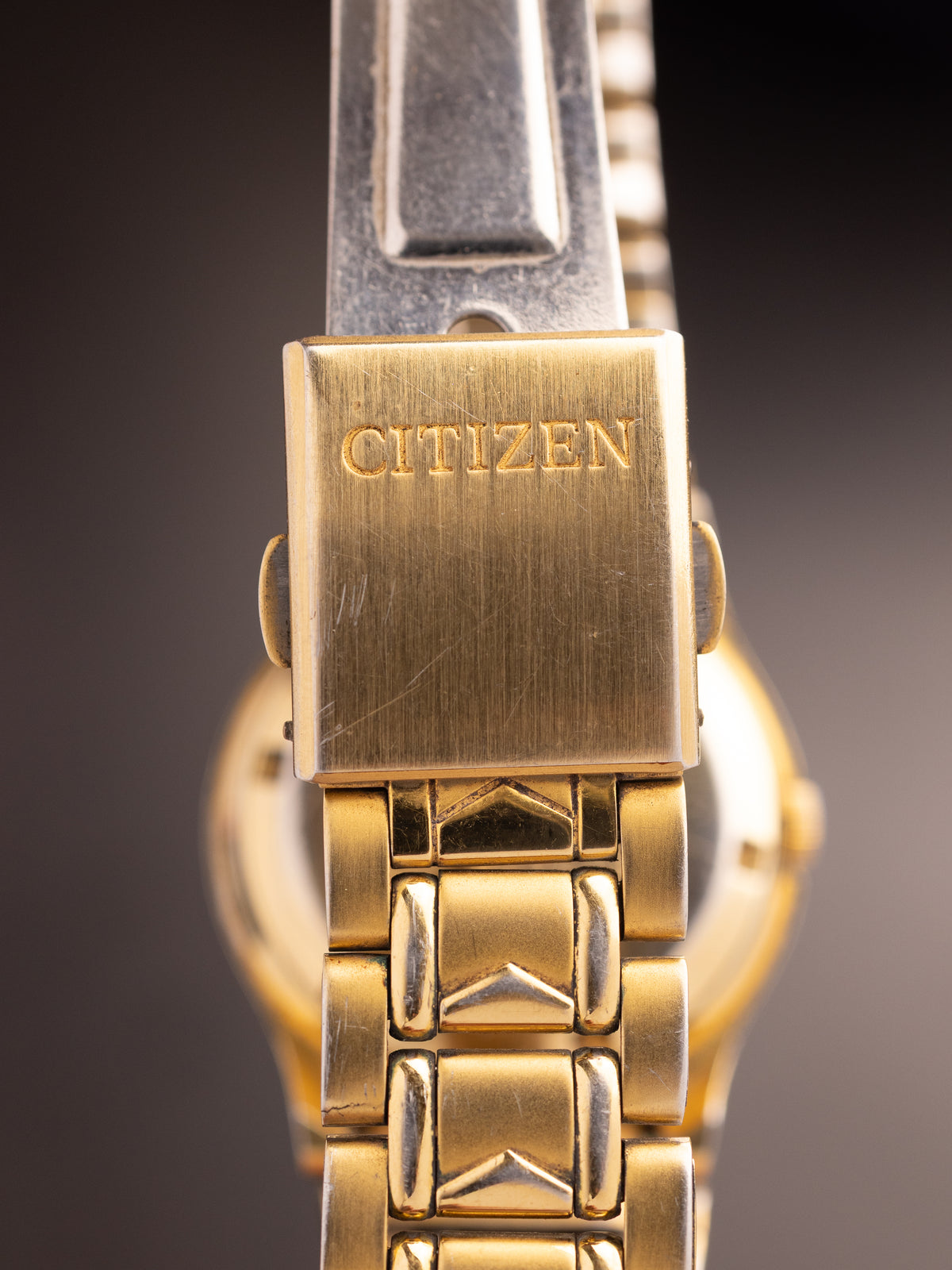 Citizen Golden Eagle Gold 090461 (Ref. 4-R16166 RC) (32mm; Automatic) (Rare)