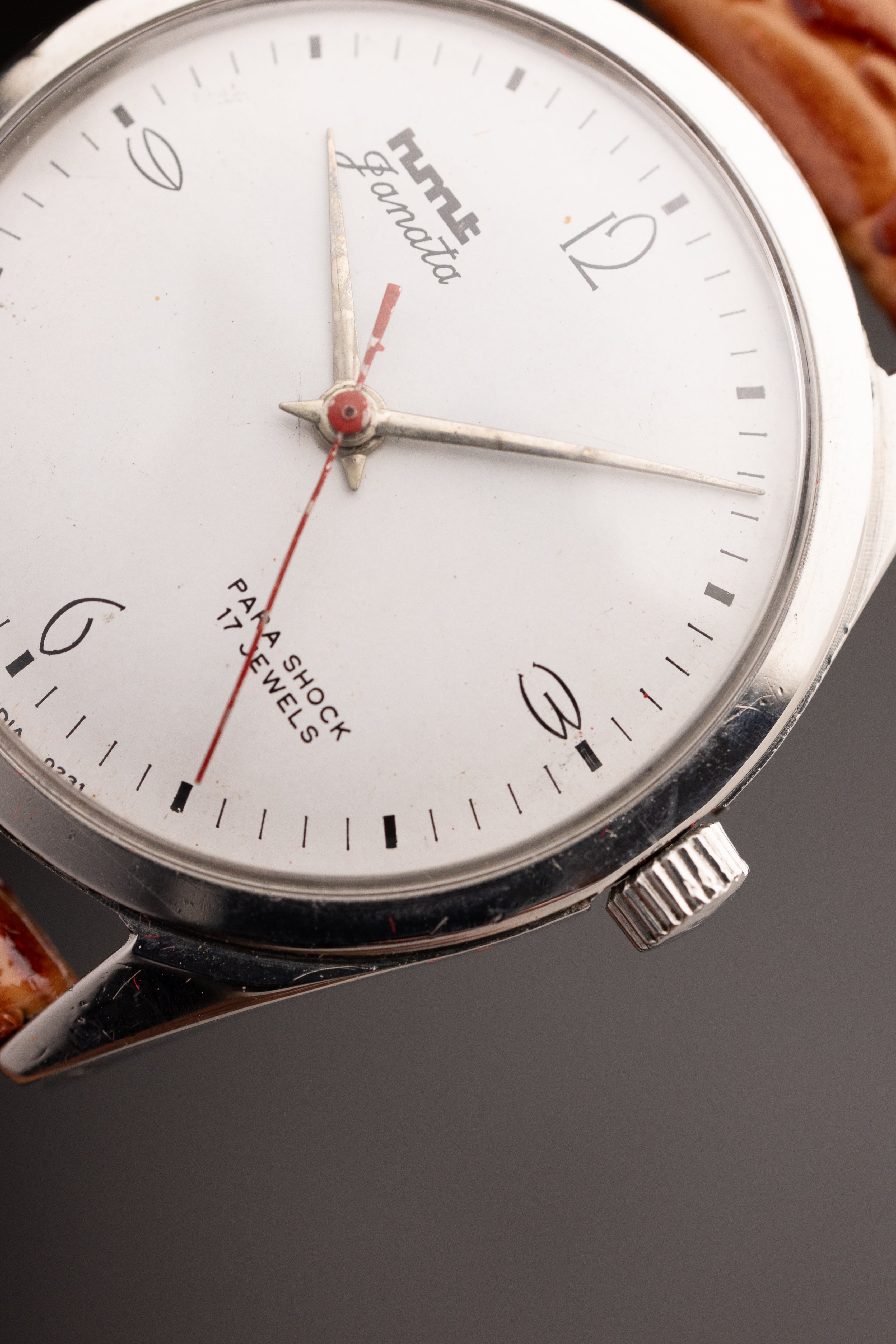 HMT Janata Art Deco Milky Dial (Ref. 140279) (35mm; Manual) (Super Mint)