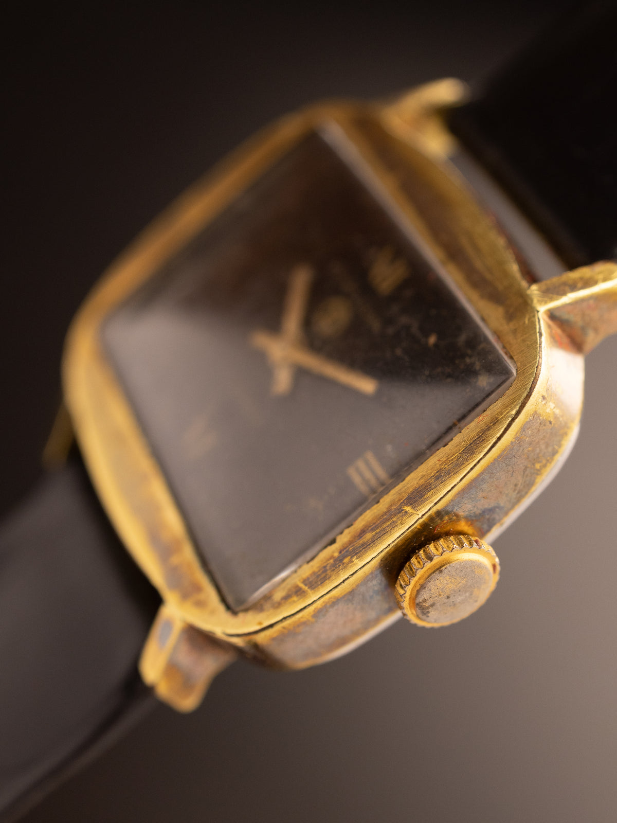 Favre Leuba TV Gold (Ref. 54502) (31mm; Manual)
