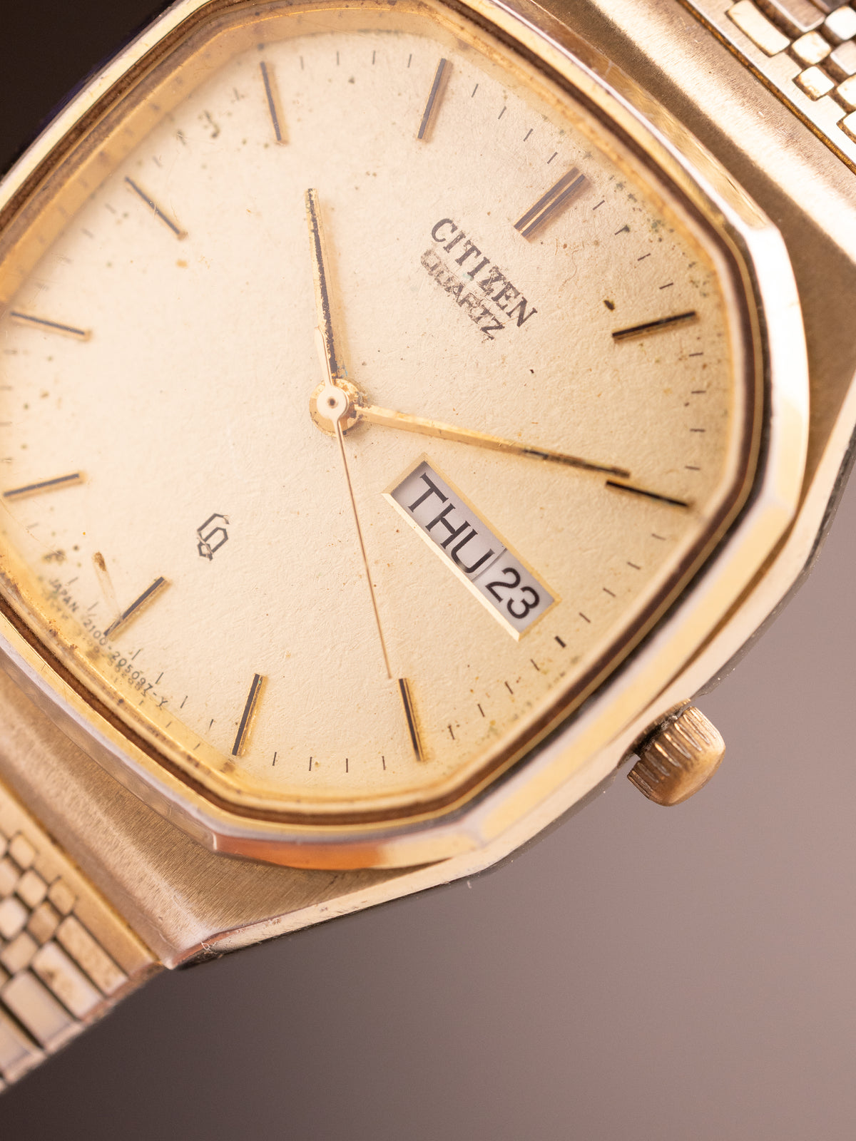 Citizen CQ 504442 (Ref. T4-203321 TA) (33mm; Quartz)