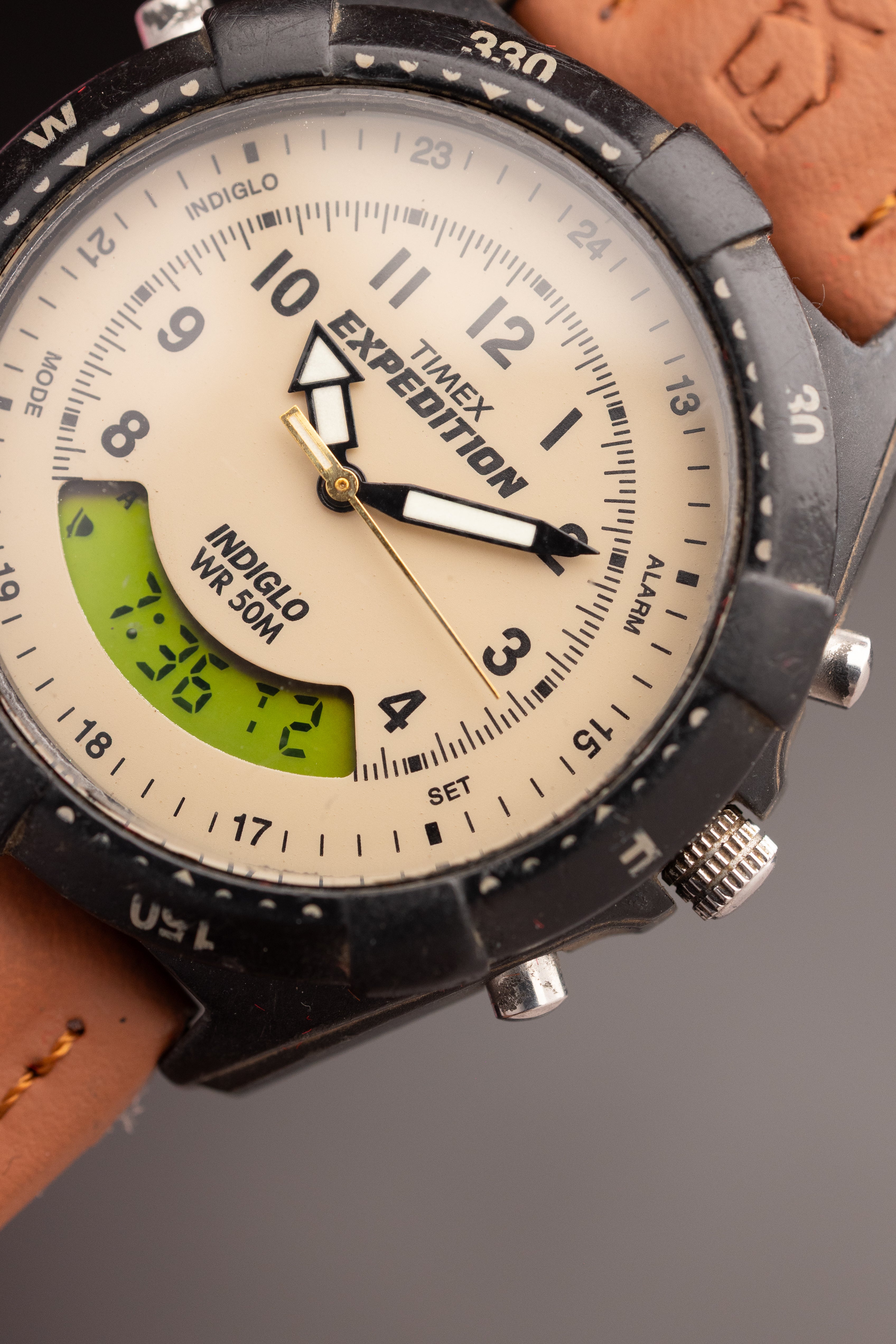 Timex Expedition Indiglo WR 50M TR05 (Ref. MF13-I-16) (40mm; Quartz)