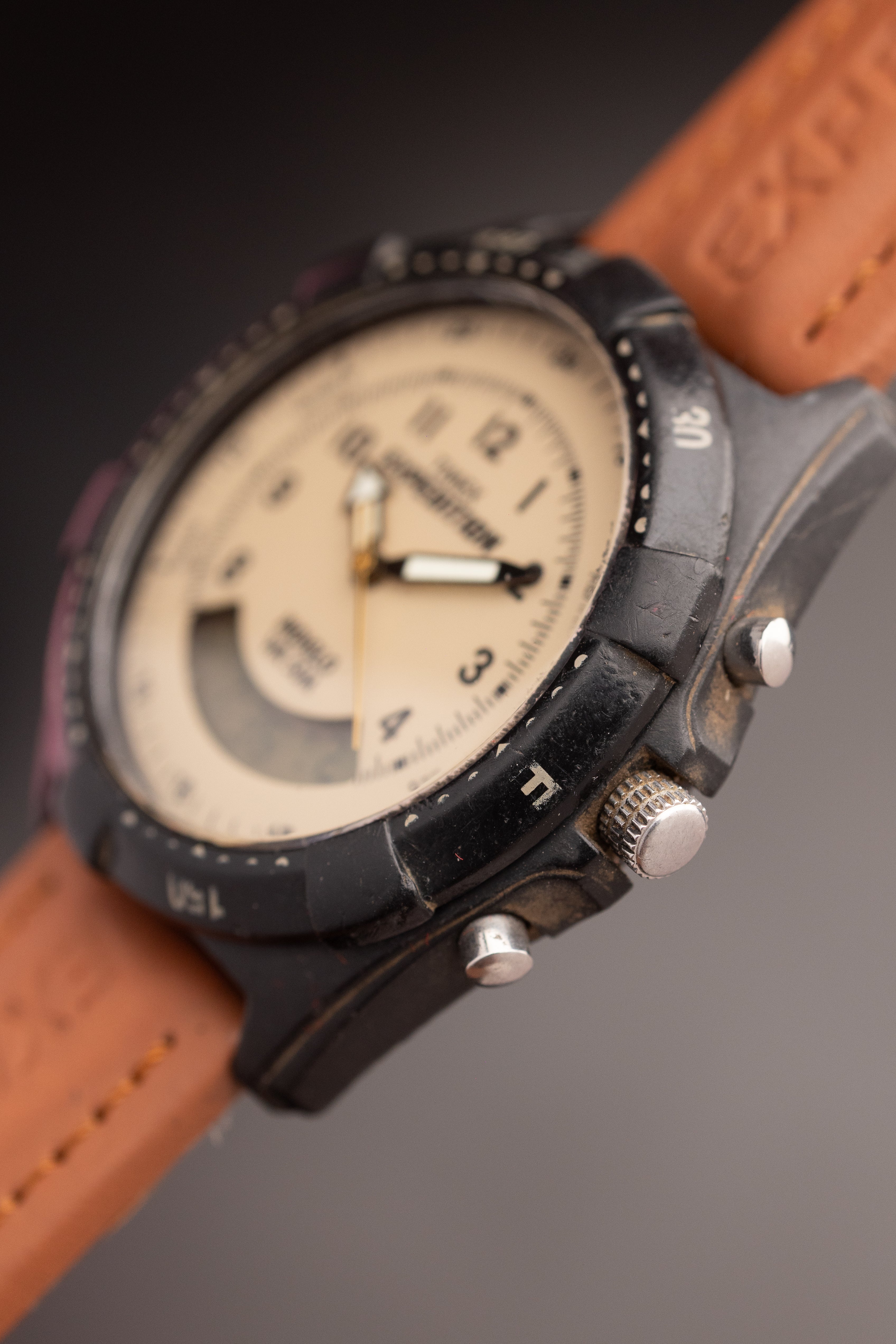 Timex Expedition Indiglo WR 50M TR05 (Ref. MF13-I-16) (40mm; Quartz)