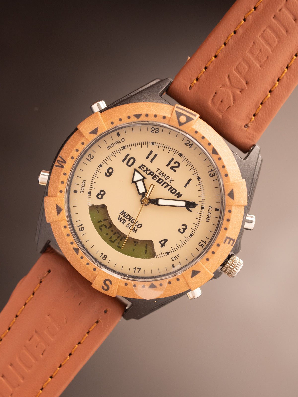 Timex Expedition Indiglo WR 50M ( MF13-I-16 ) TR04