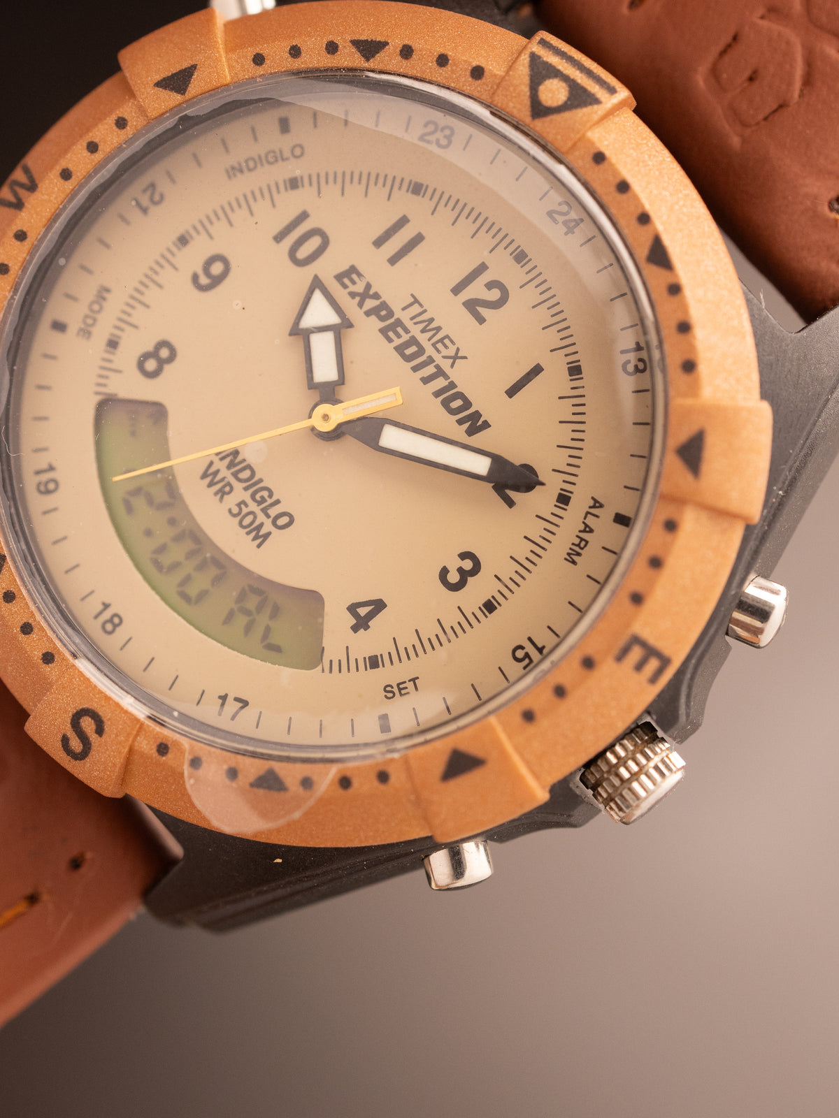 Timex Expedition Indiglo WR 50M ( MF13-I-16 ) TR04