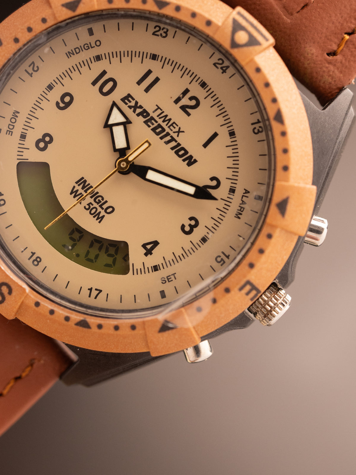 Timex Expedition Indiglo WR 50M ( MF13-I-16 )