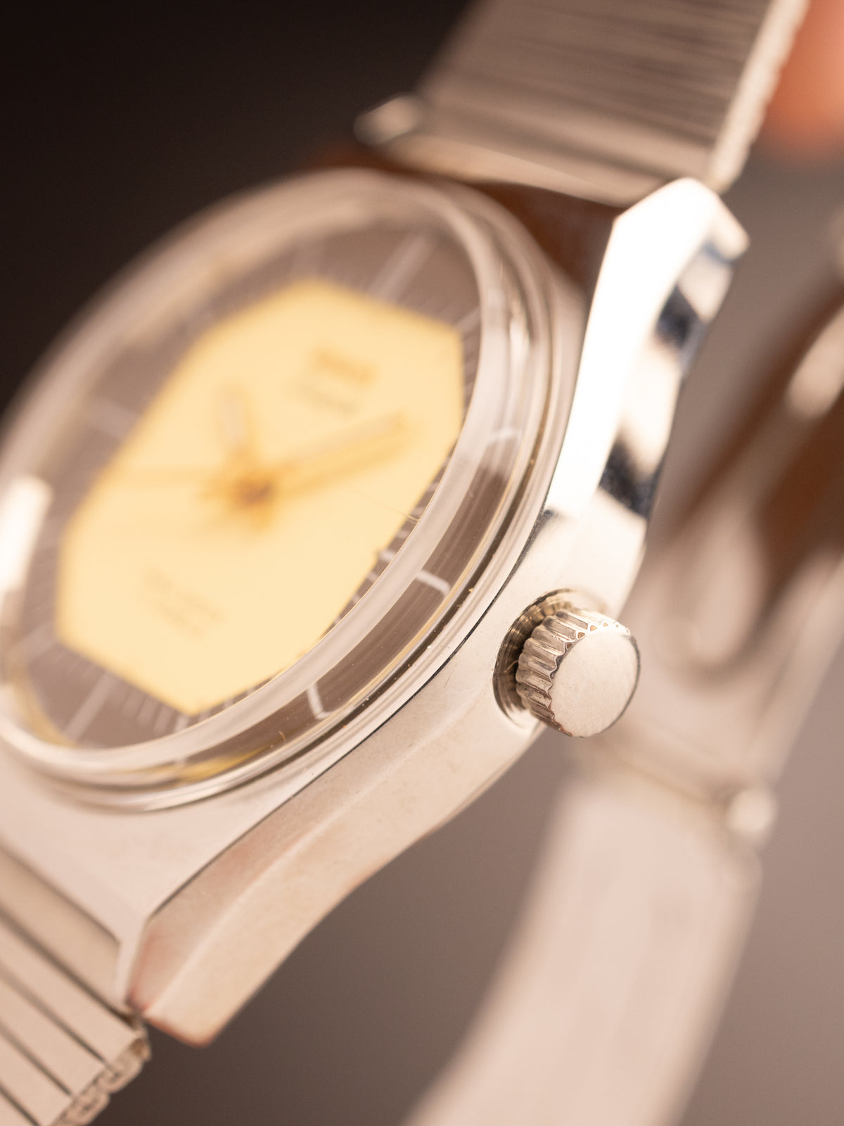 HMT Deepak NOS Yellow Brown Dial ( 417030 )
