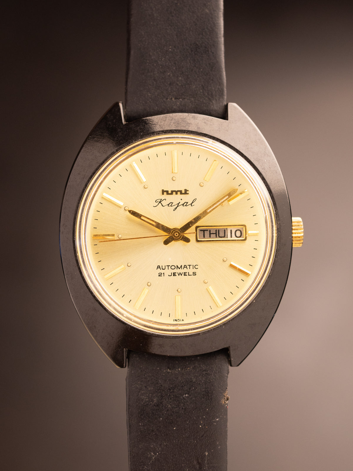 HMT Kajal Black Case Gold Dial Super Mint ( 630100 )