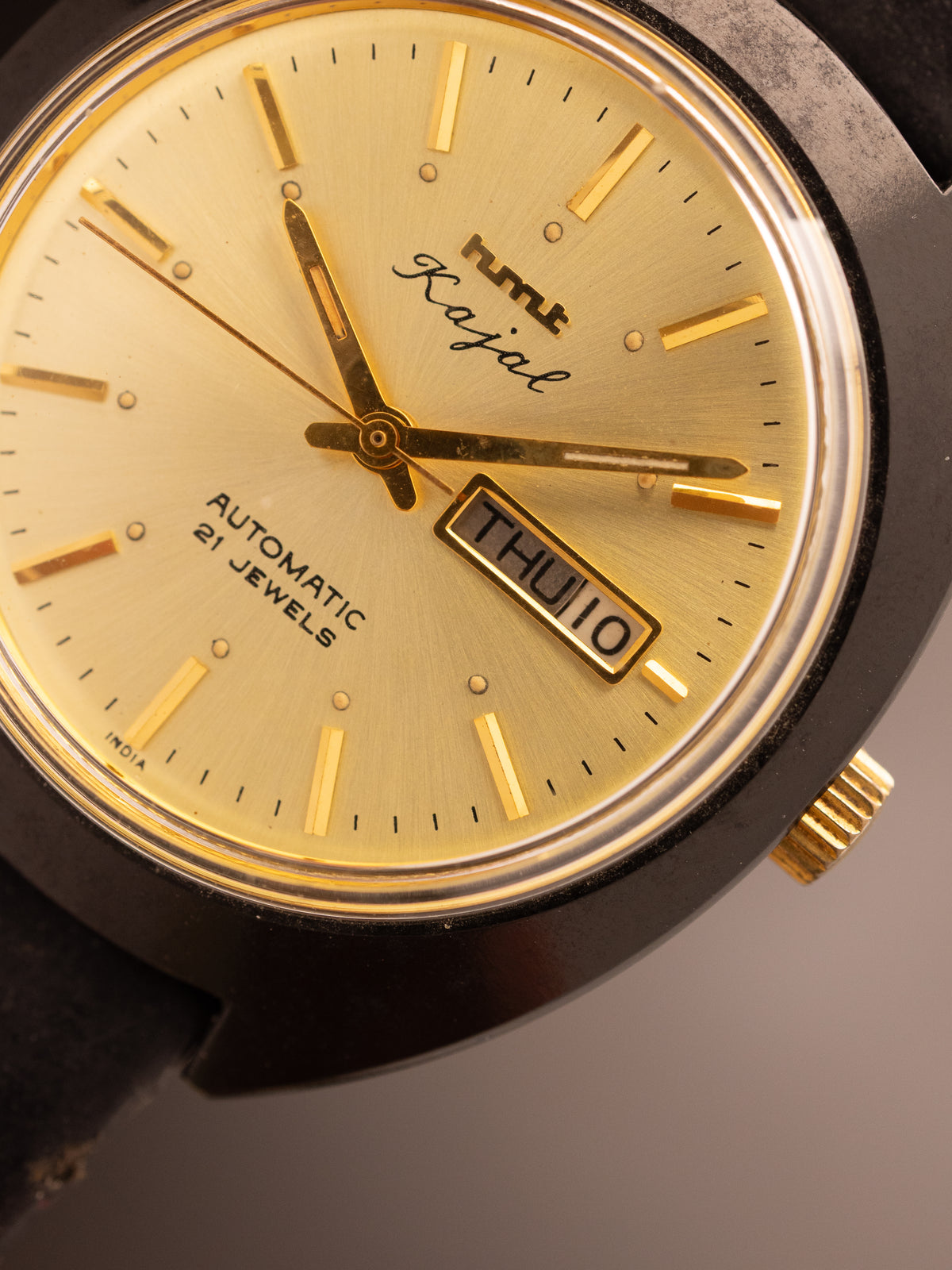 HMT Kajal Black Case Gold Dial Super Mint ( 630100 )