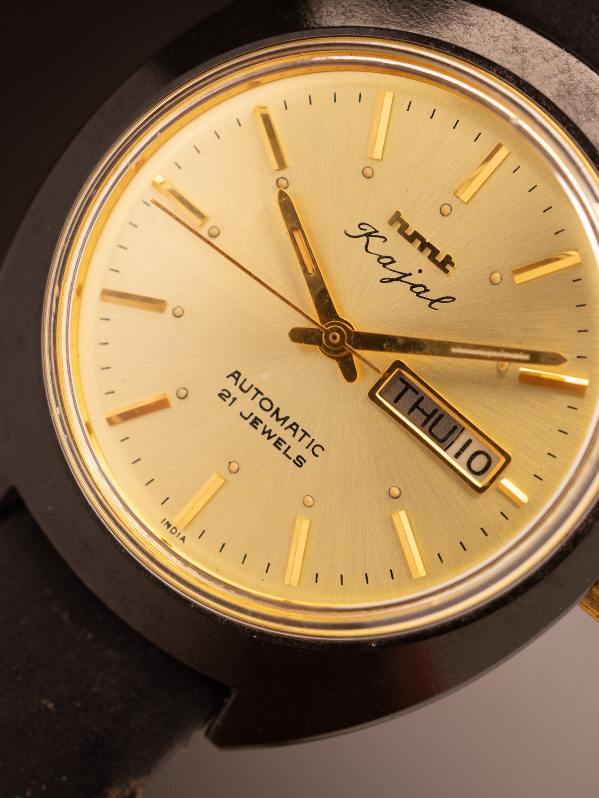 HMT Kajal Black Case Gold Dial Super Mint ( 630100 )
